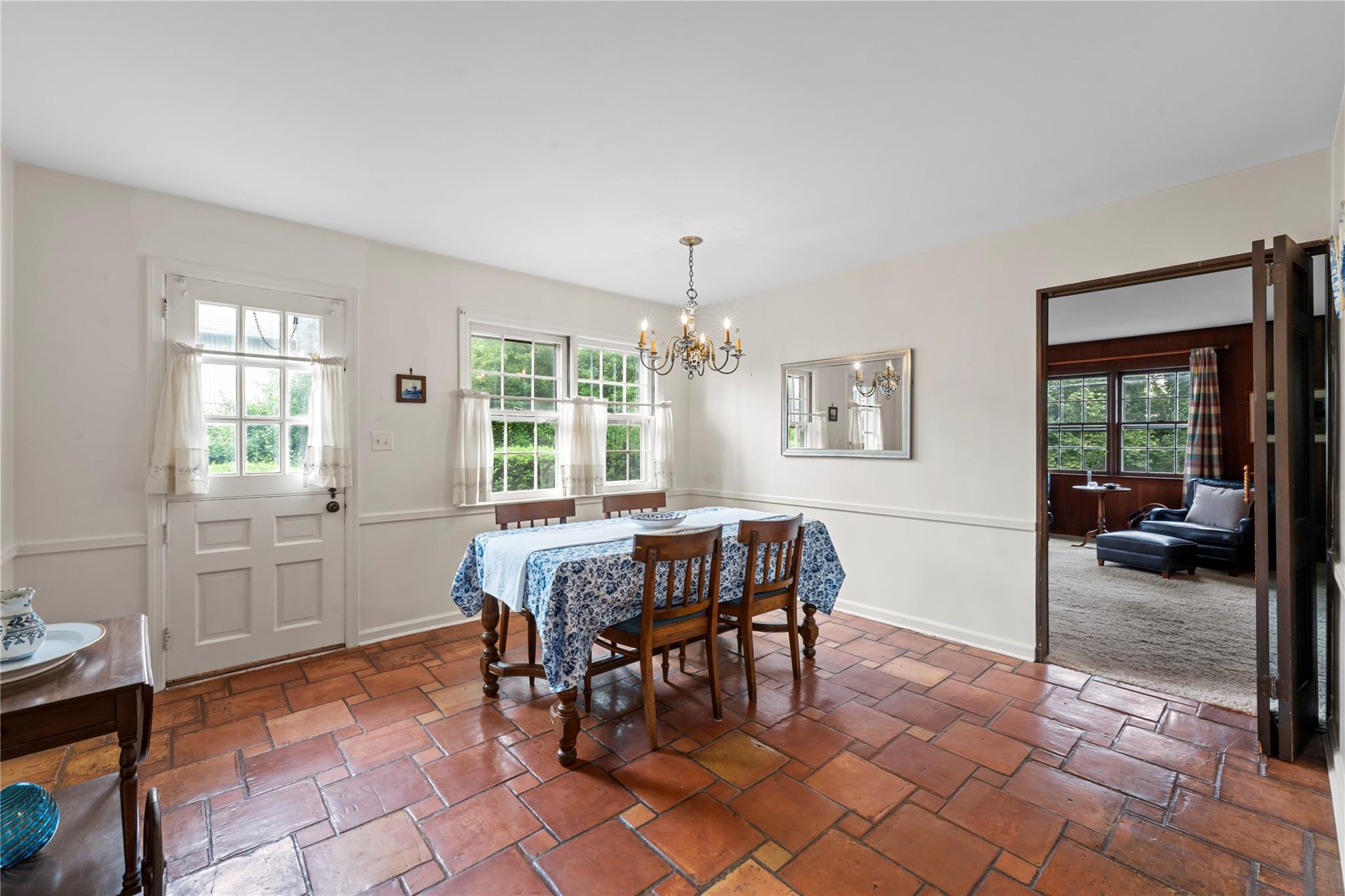 Single Family Chauncey  Nassau County, NY 11559, MLS-869399-22