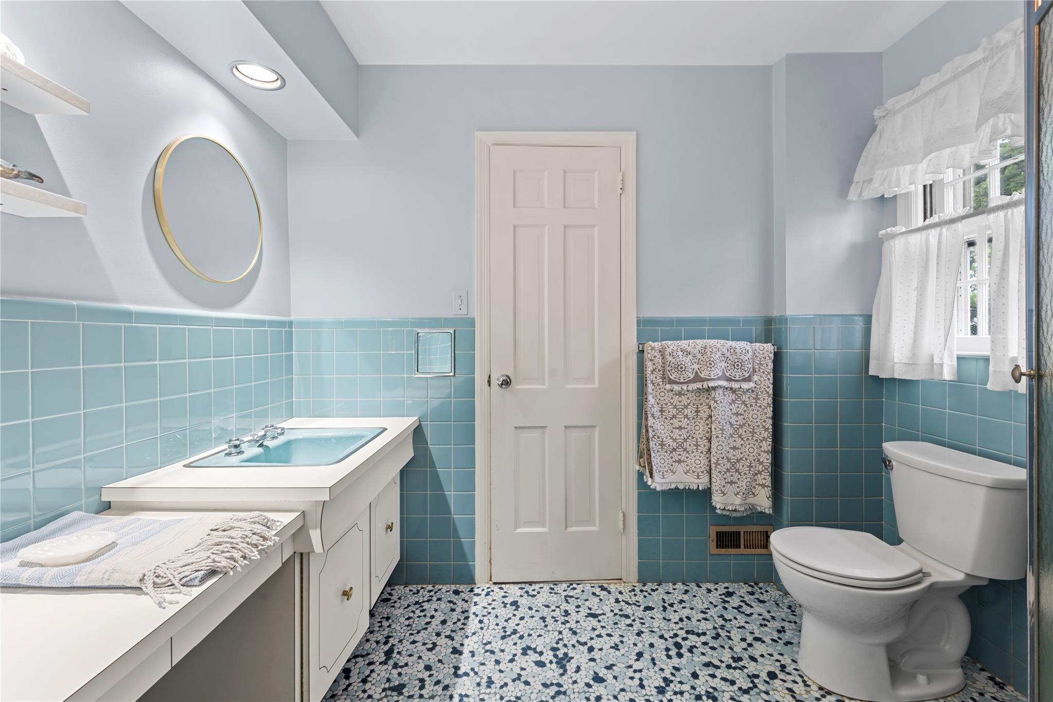 Single Family Chauncey  Nassau County, NY 11559, MLS-869399-29