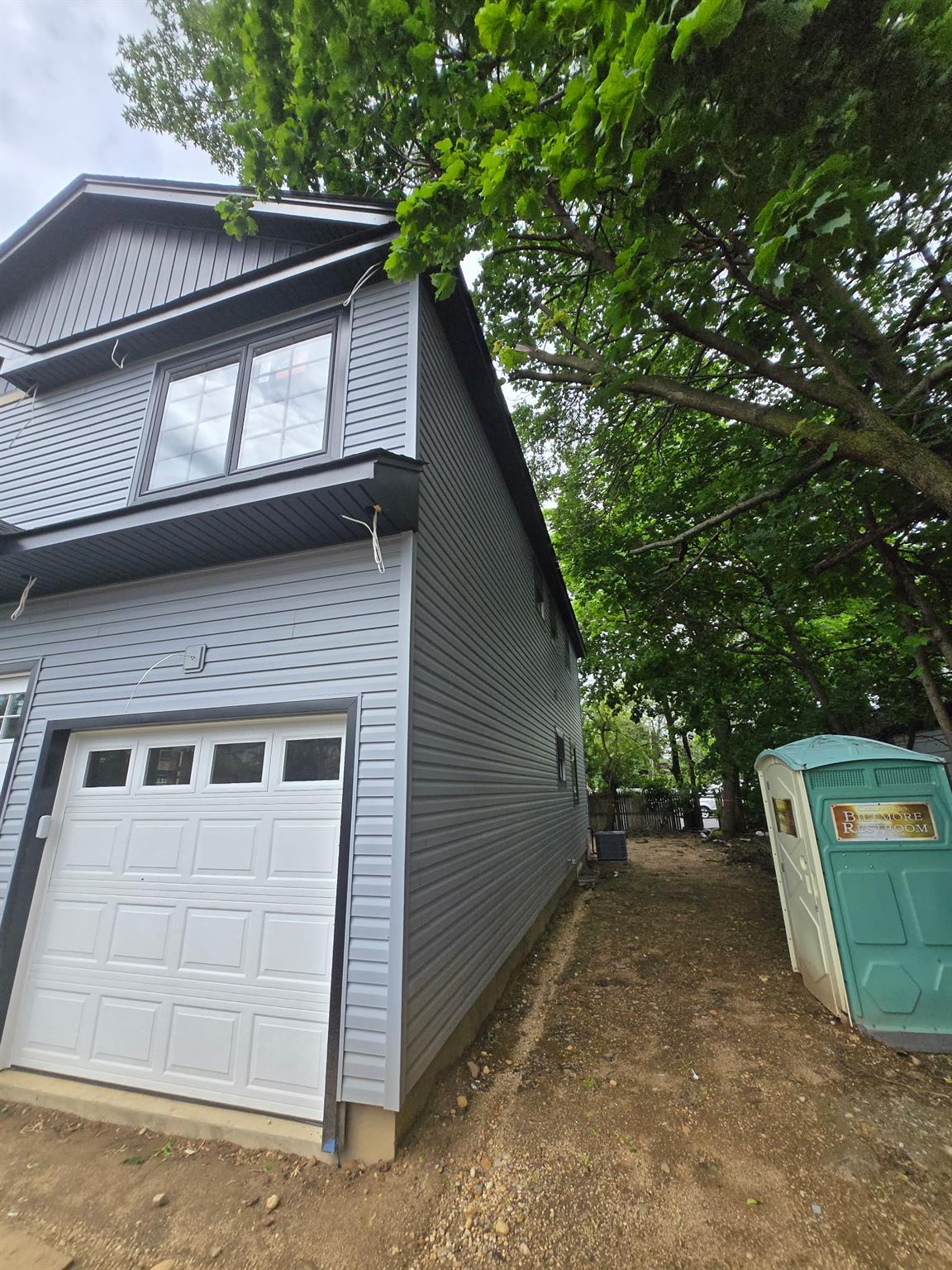 Single Family Elizabeth  Nassau County, NY 11550, MLS-869410-2