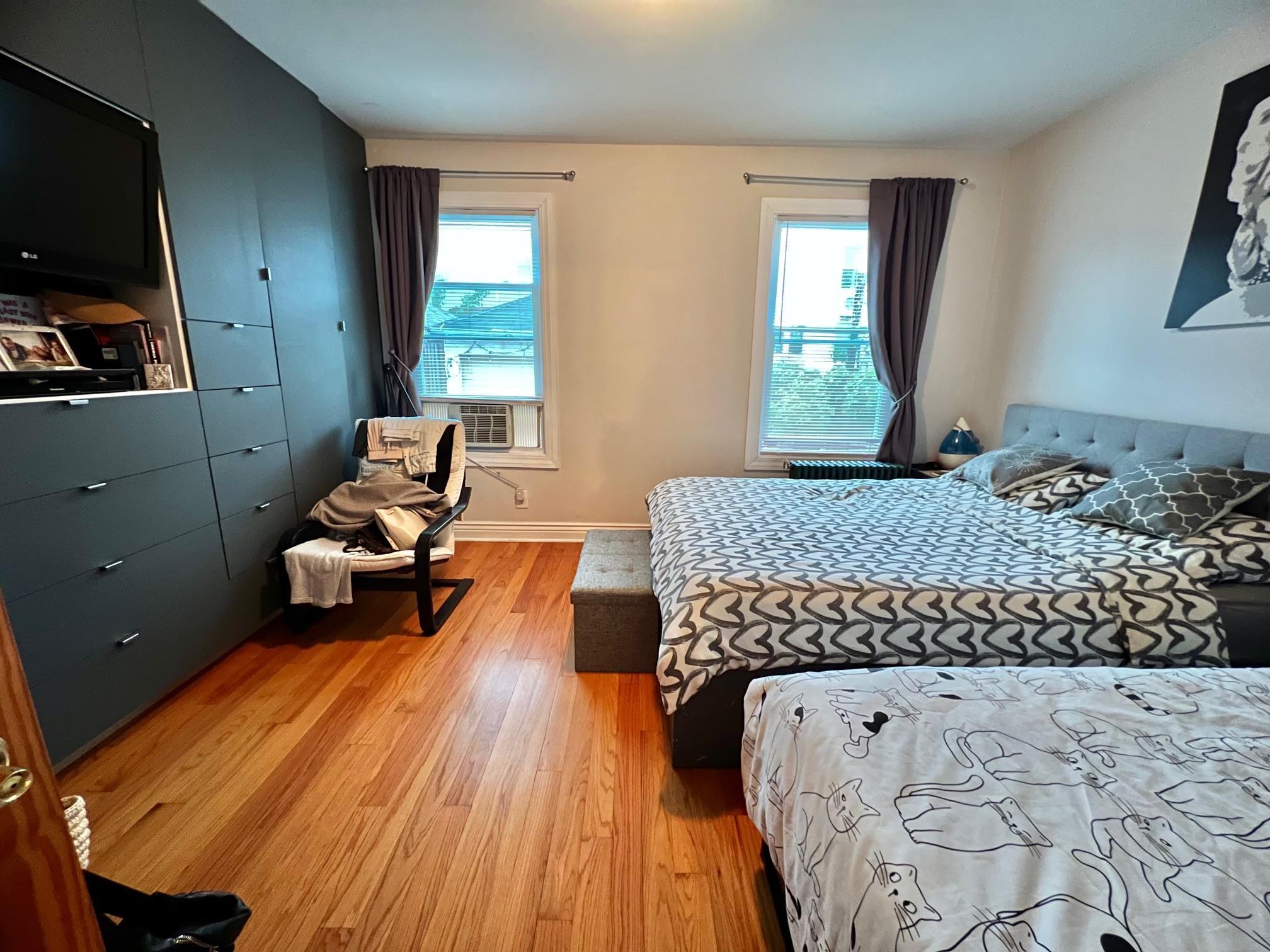 Single Family 60  Queens, NY 11385, MLS-869414-16