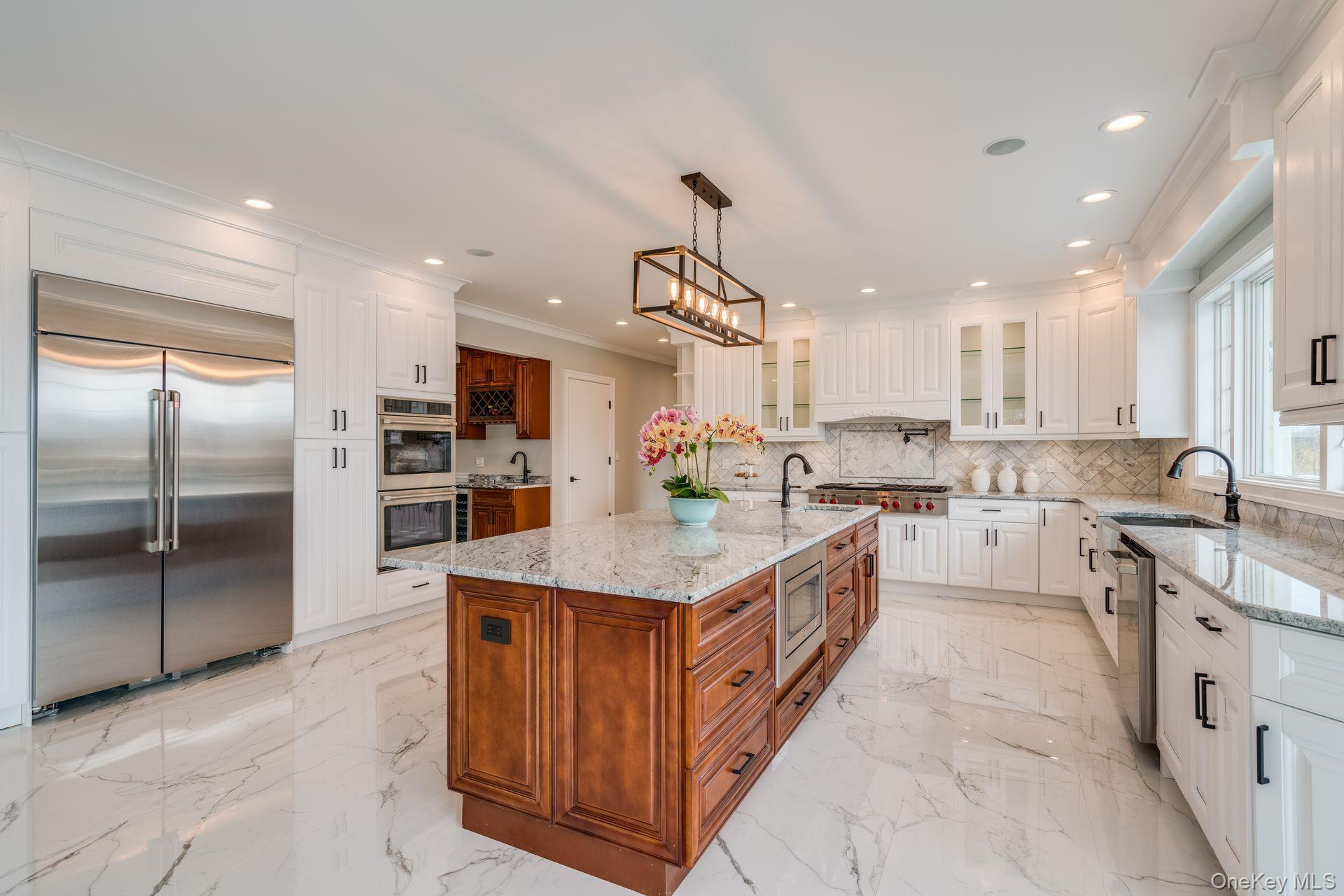 Single Family Barbara Nassau County, NY 11542, MLS-869457-18