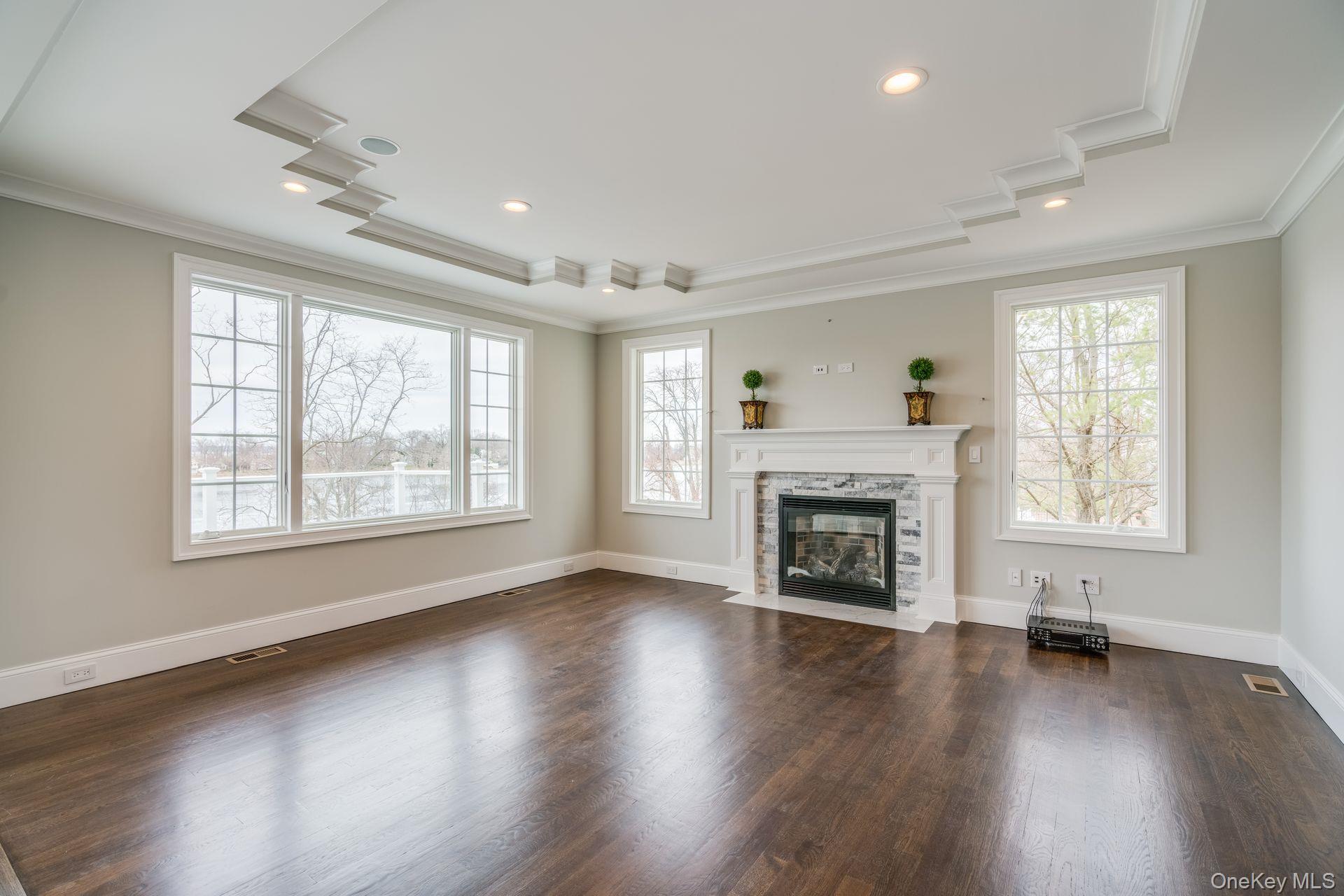 Single Family Barbara Nassau County, NY 11542, MLS-869457-24