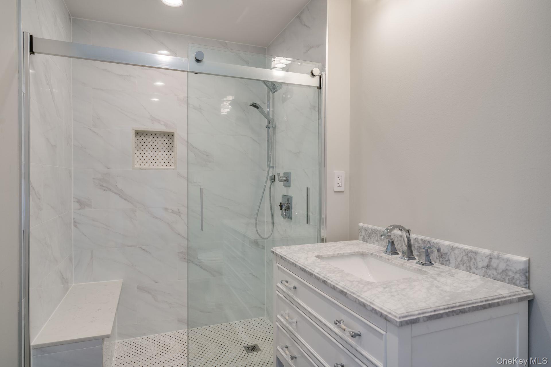 Single Family Barbara Nassau County, NY 11542, MLS-869457-34