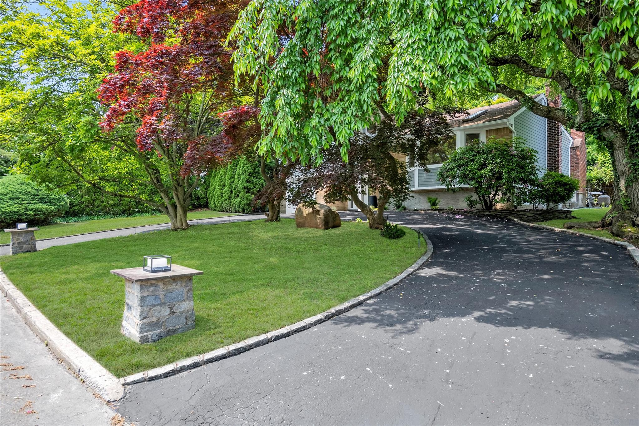 Single Family Meadowfield  Nassau County, NY 11542, MLS-869469-27