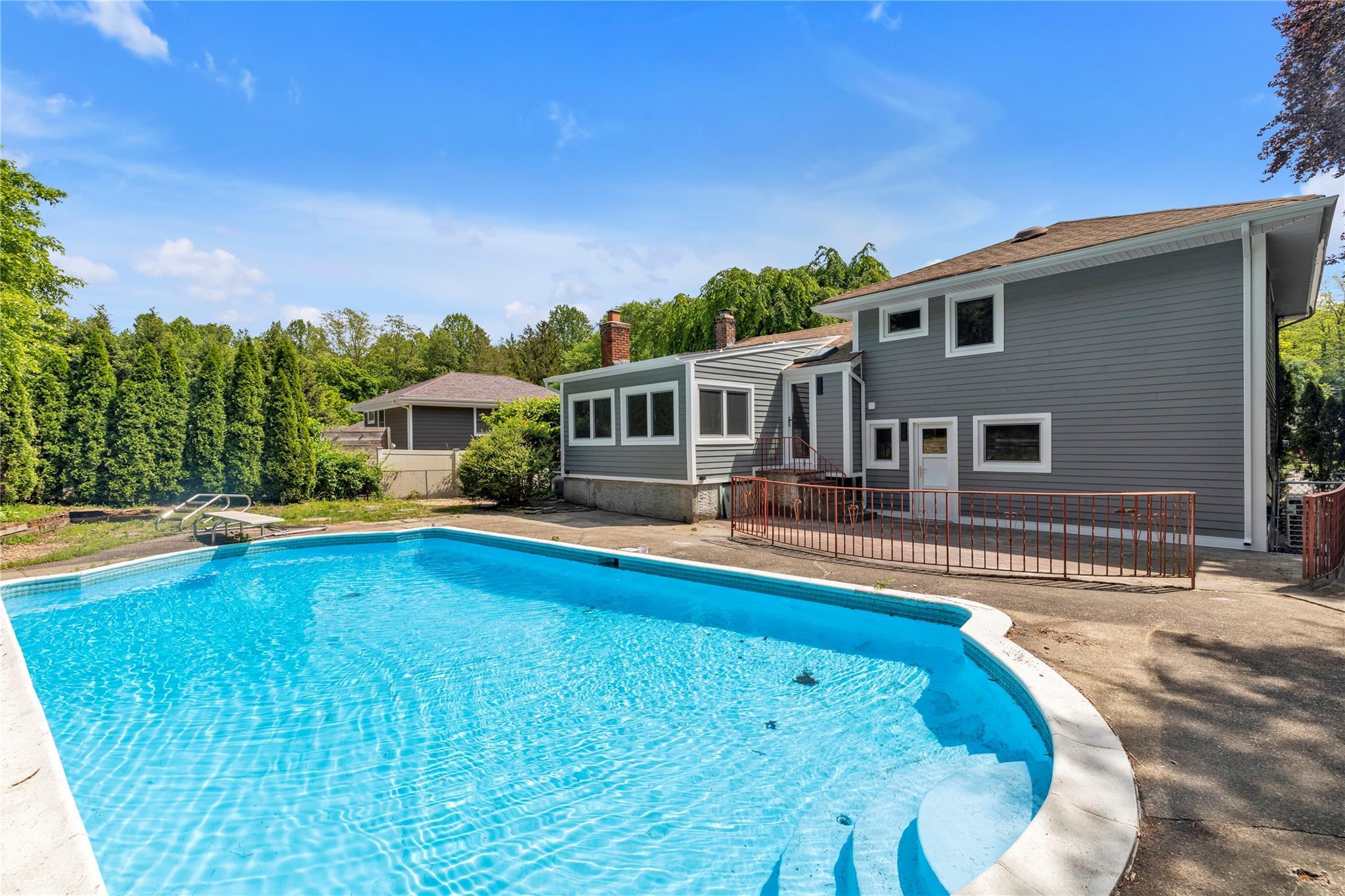 Single Family Meadowfield  Nassau County, NY 11542, MLS-869469-3
