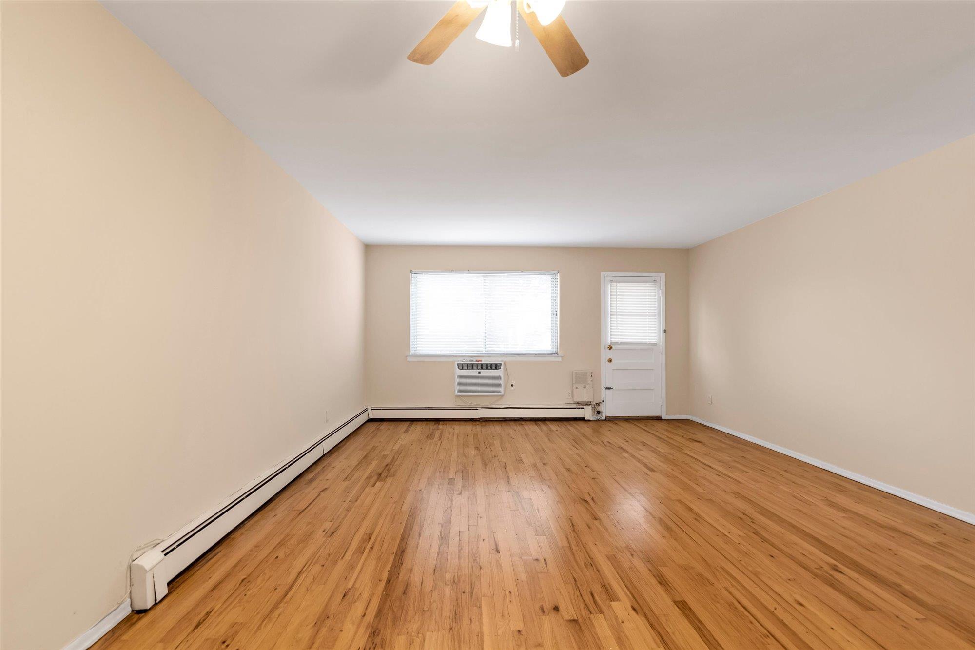 Single Family 243rd  Queens, NY 11426, MLS-869475-10
