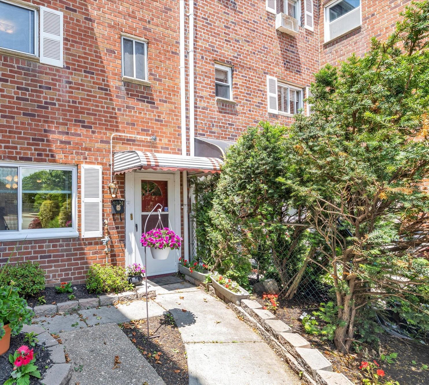 Single Family 243rd  Queens, NY 11426, MLS-869475-25