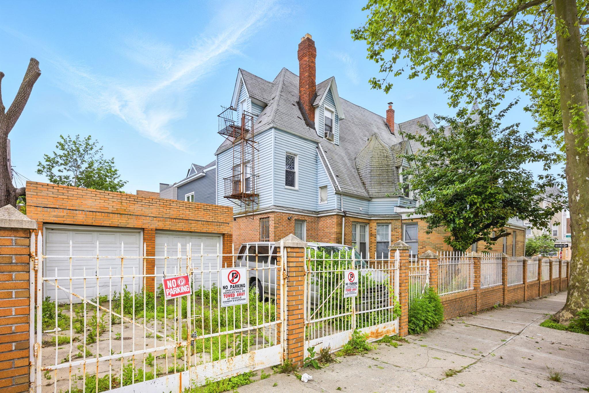 Single Family Arlington  Brooklyn, NY 11207, MLS-869489-17