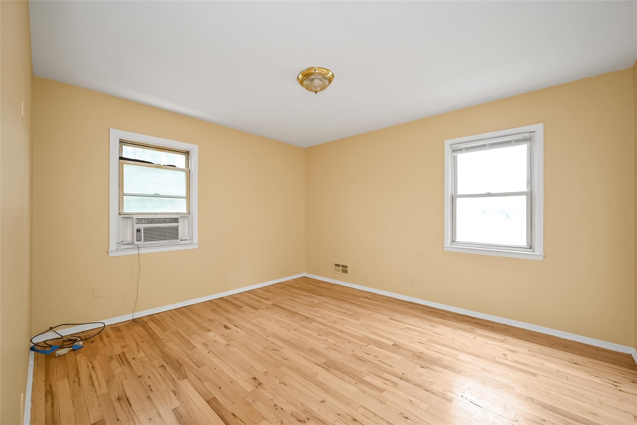 Single Family 222nd  Queens, NY 11429, MLS-869497-10