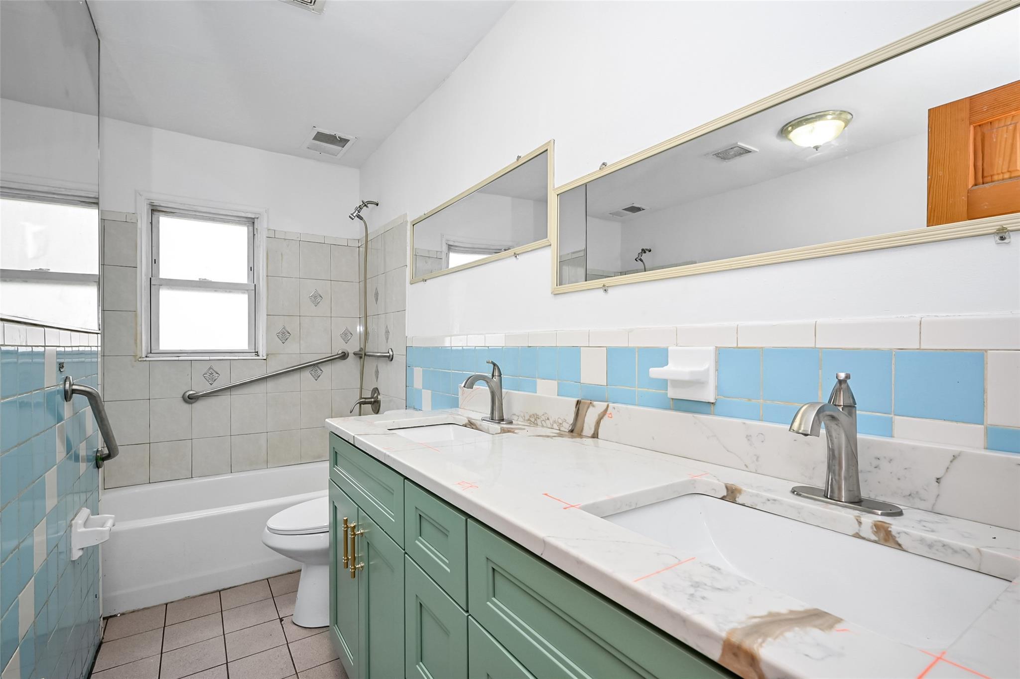 Single Family 222nd  Queens, NY 11429, MLS-869497-16
