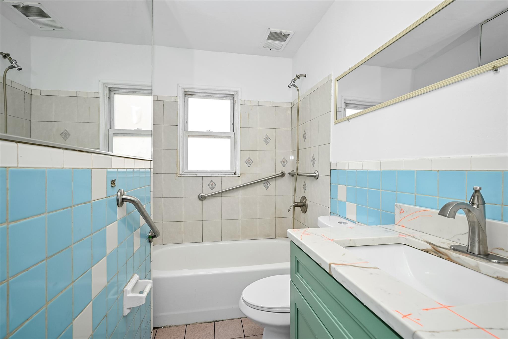 Single Family 222nd  Queens, NY 11429, MLS-869497-17