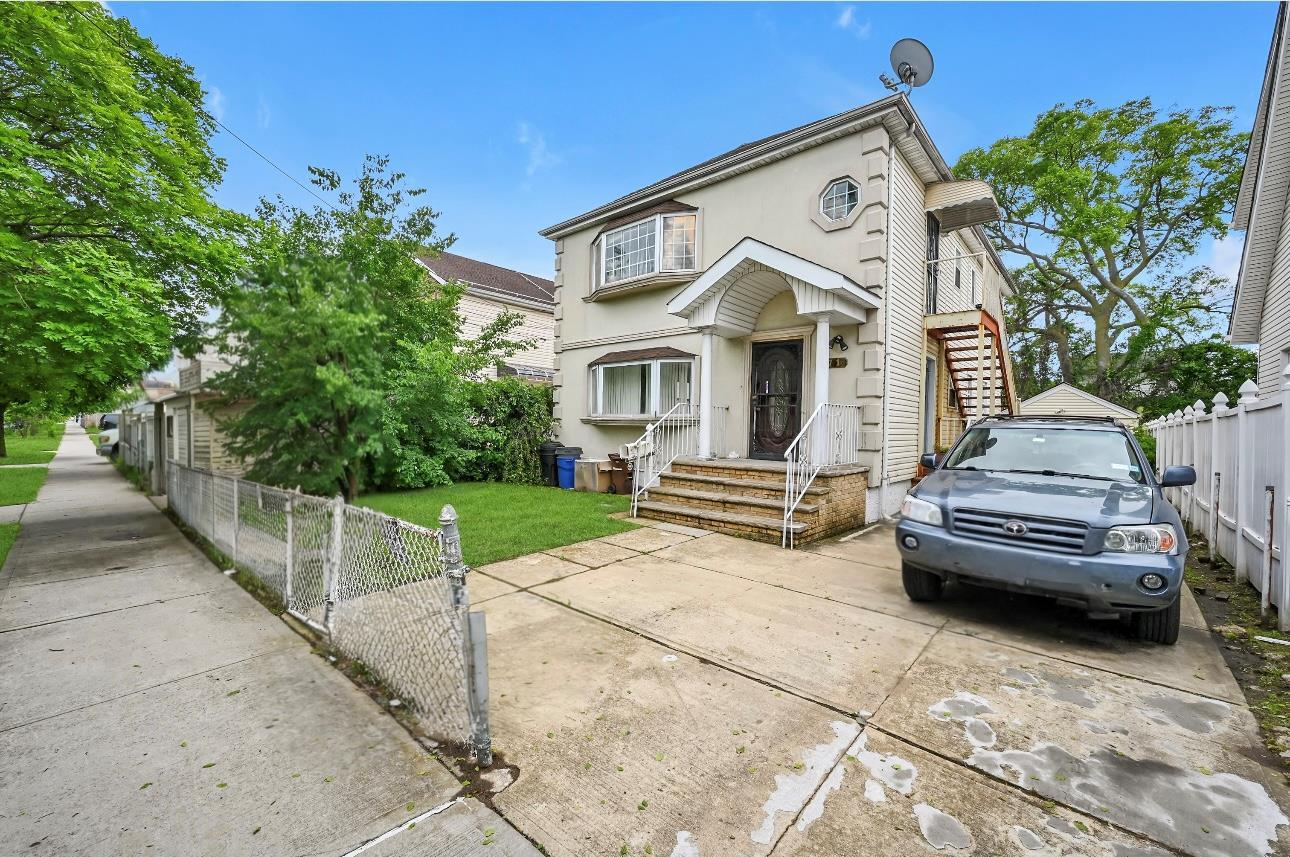 Single Family 222nd  Queens, NY 11429, MLS-869497-21