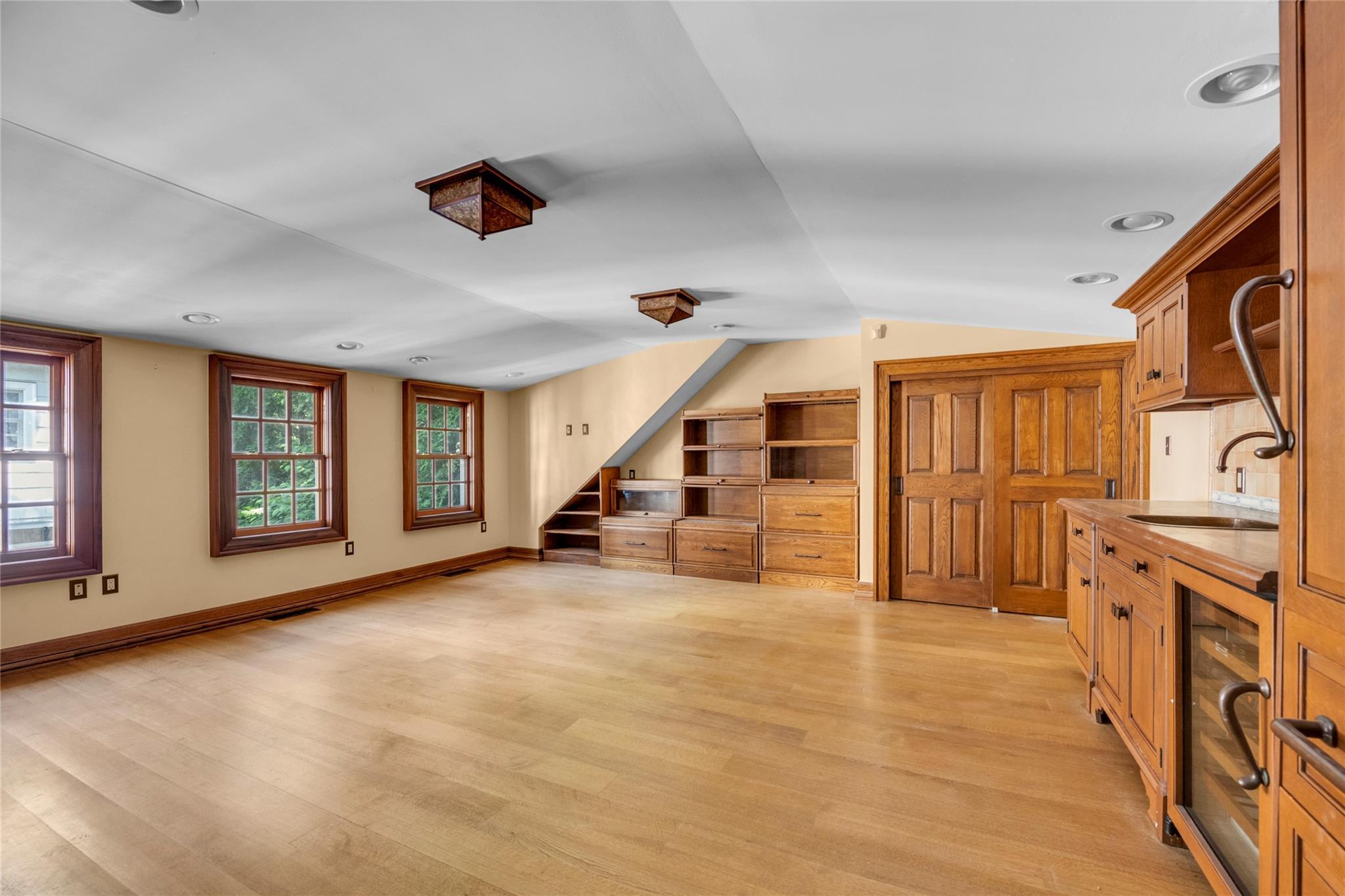 Single Family Reid  Nassau County, NY 11050, MLS-869506-15