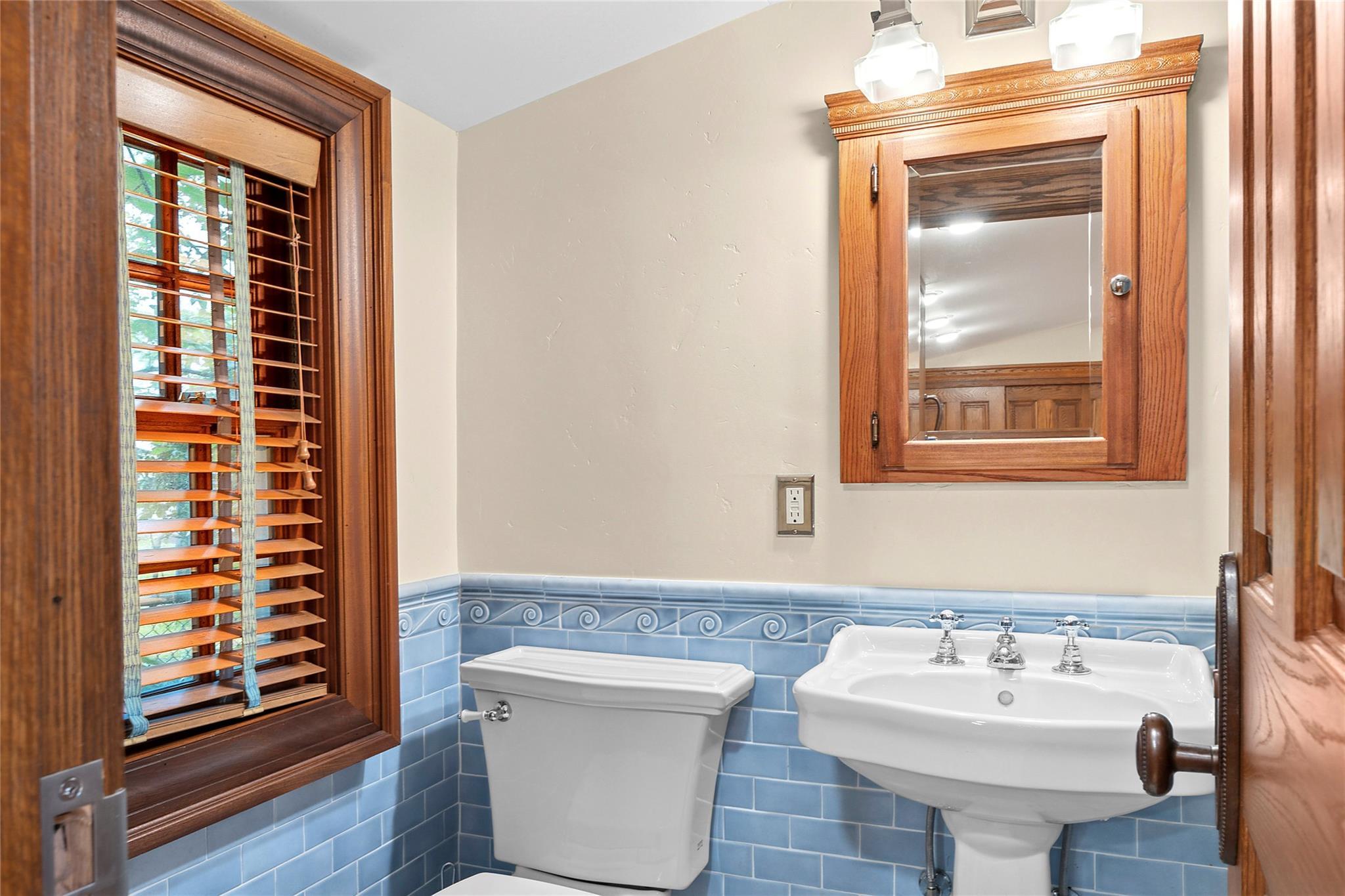 Single Family Reid  Nassau County, NY 11050, MLS-869506-21