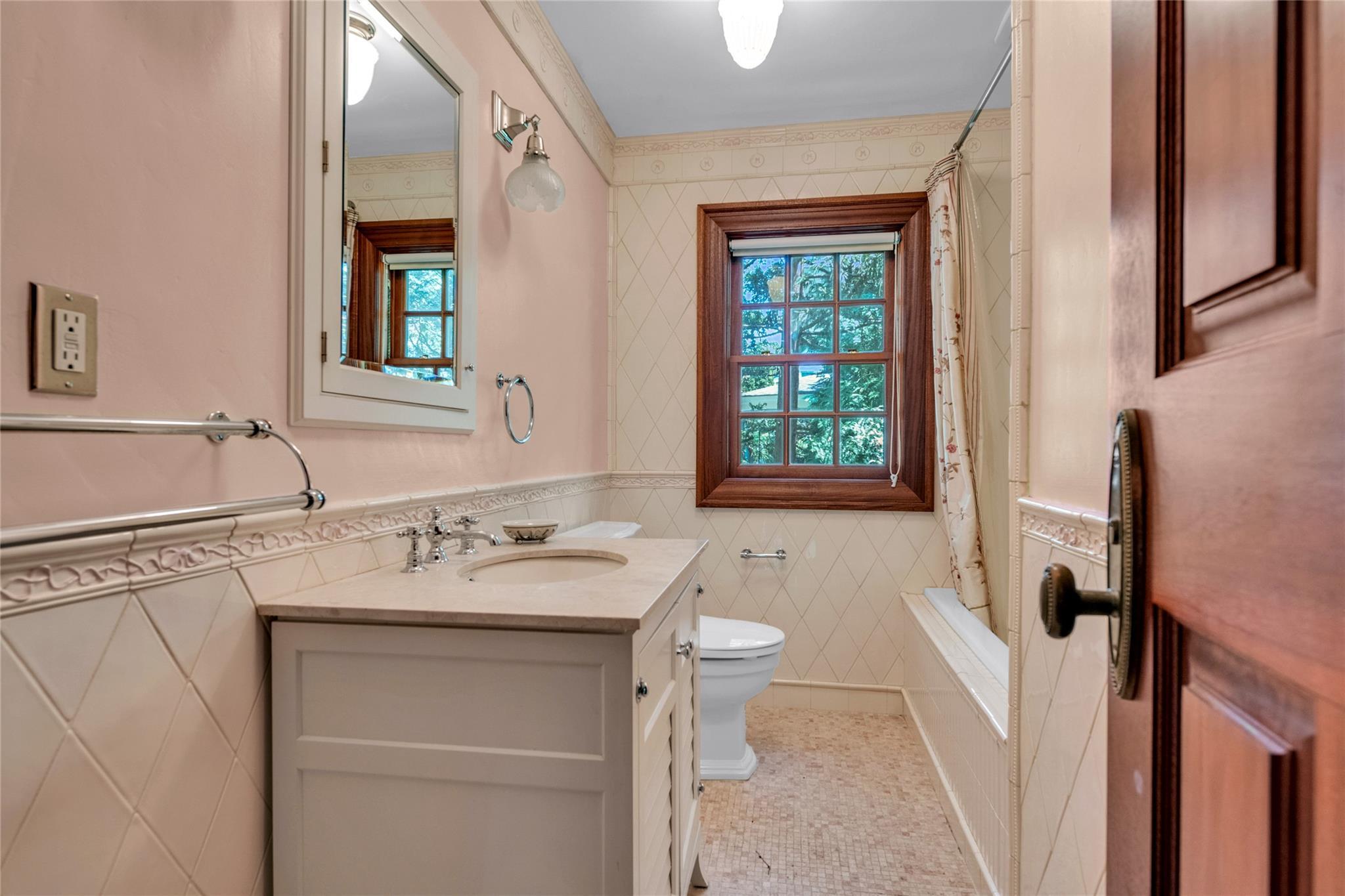 Single Family Reid  Nassau County, NY 11050, MLS-869506-27