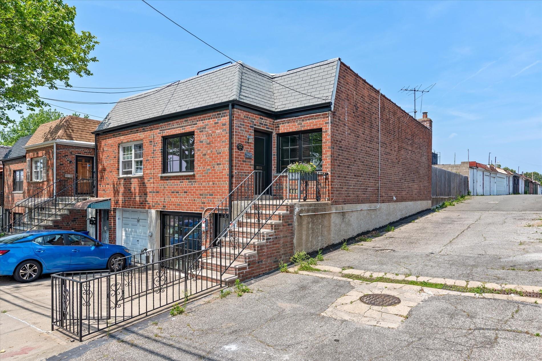 Single Family Onderdonk  Queens, NY 11385, MLS-869517-2