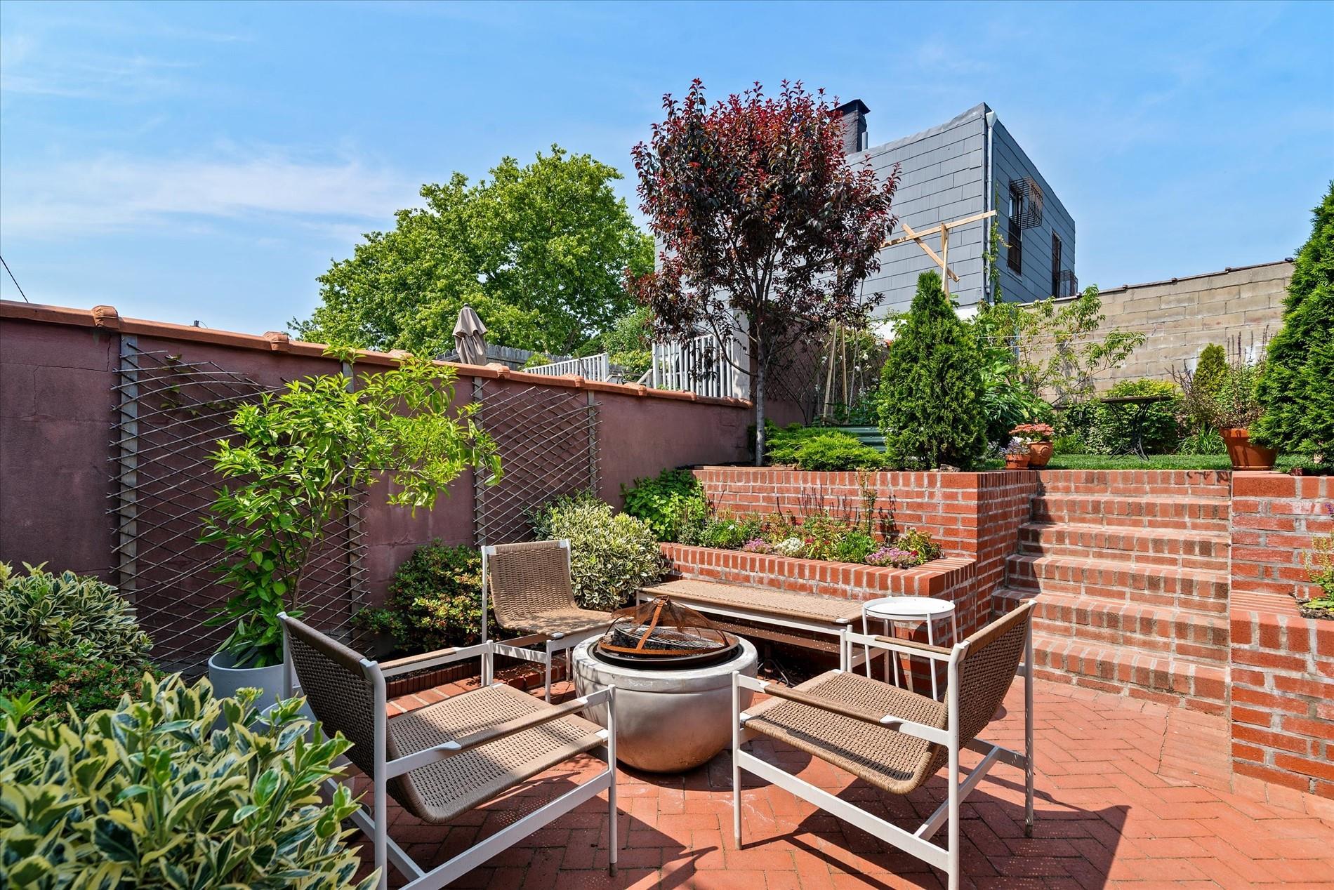 Single Family Onderdonk  Queens, NY 11385, MLS-869517-24