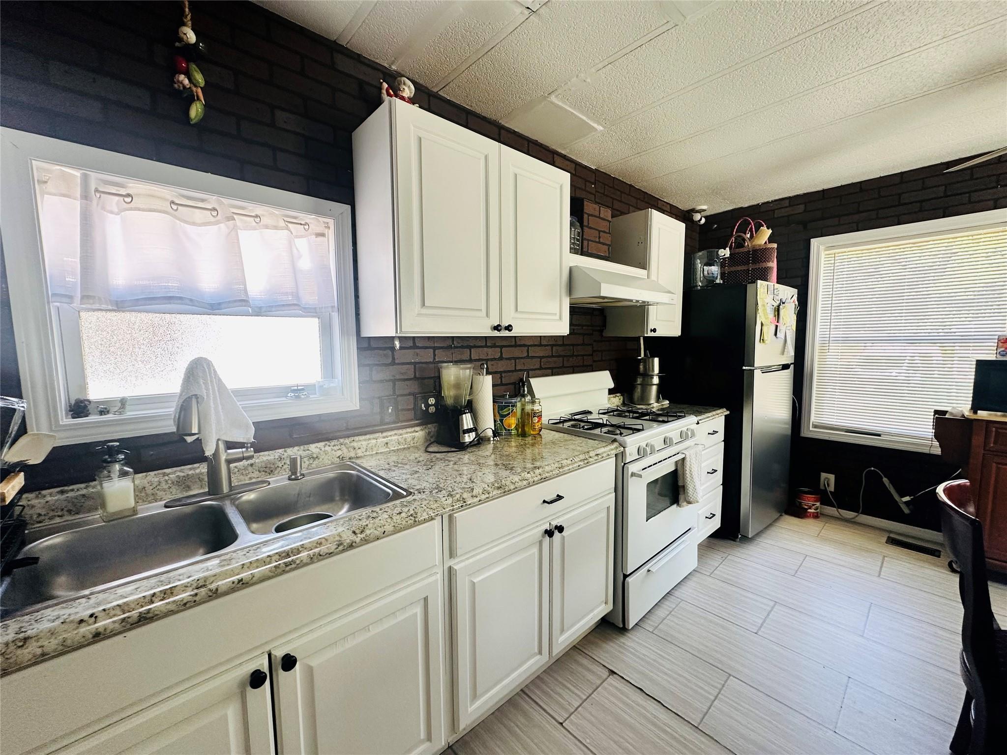 Single Family Sheafe Road  Dutchess County, NY 12603, MLS-869520-4