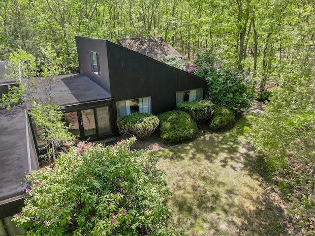 Single Family Quarter  Suffolk County, NY 11977, MLS-869525-28
