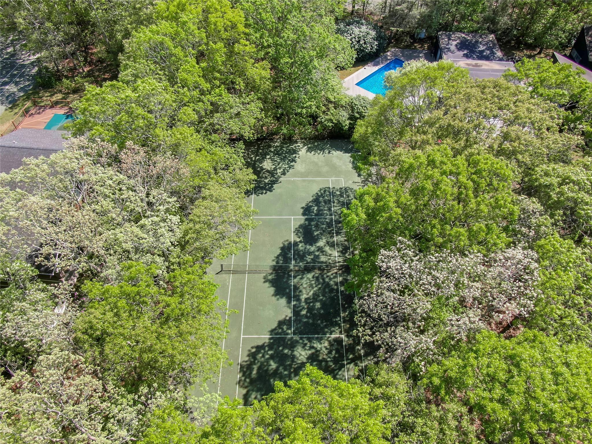 Single Family Quarter  Suffolk County, NY 11977, MLS-869525-29