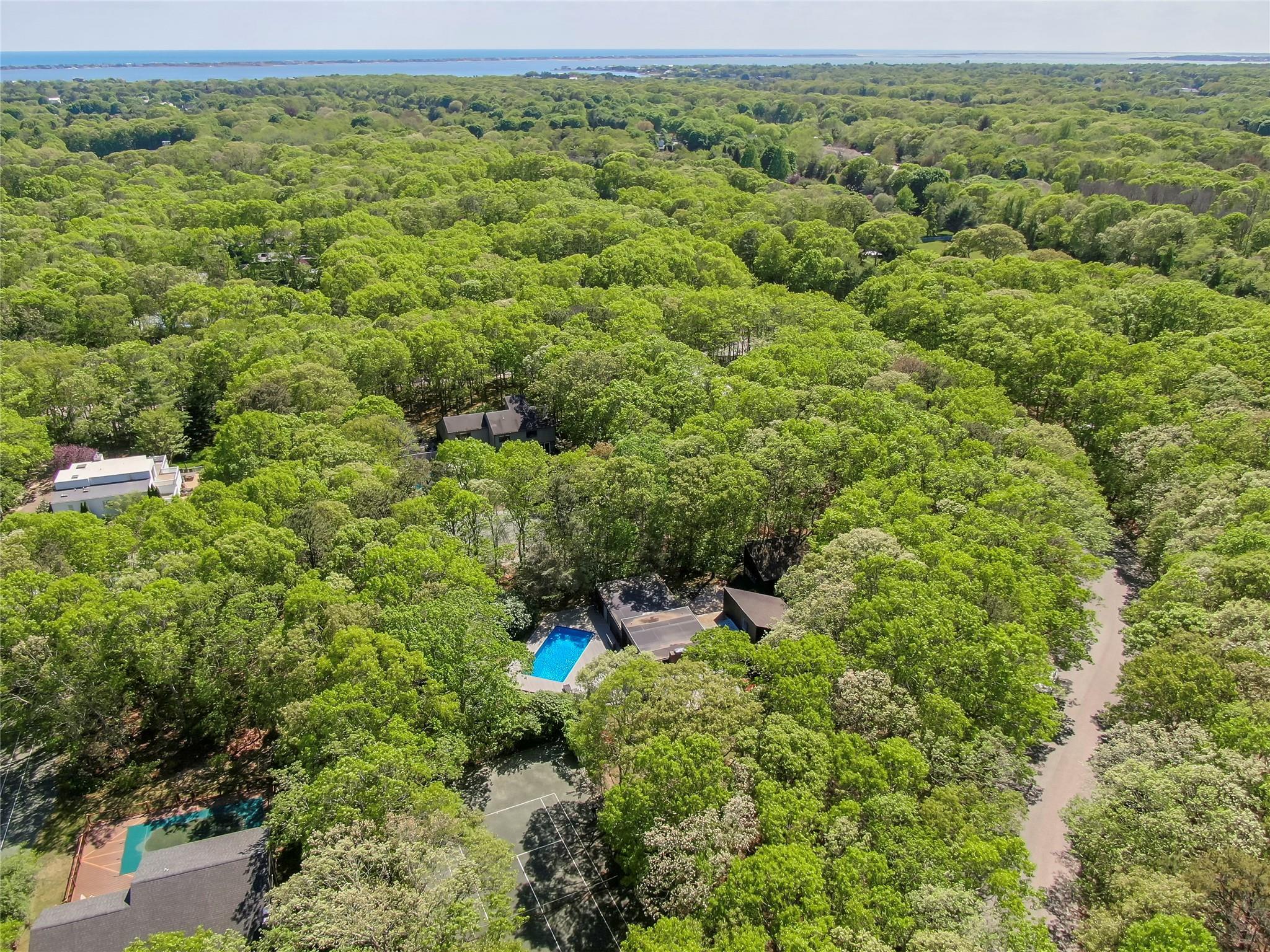 Single Family Quarter  Suffolk County, NY 11977, MLS-869525-30