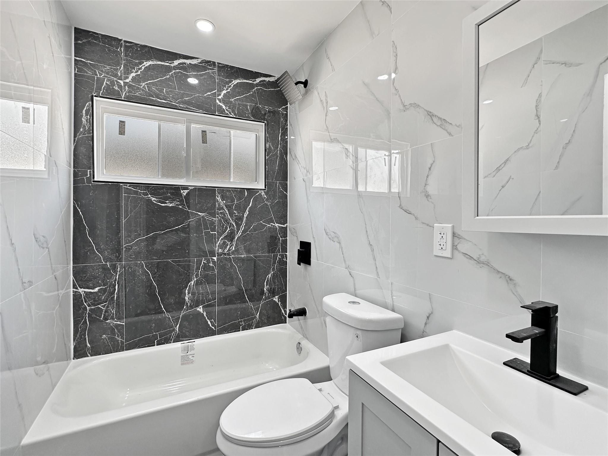 Single Family 109th Ave  Queens, NY 11435, MLS-869531-12