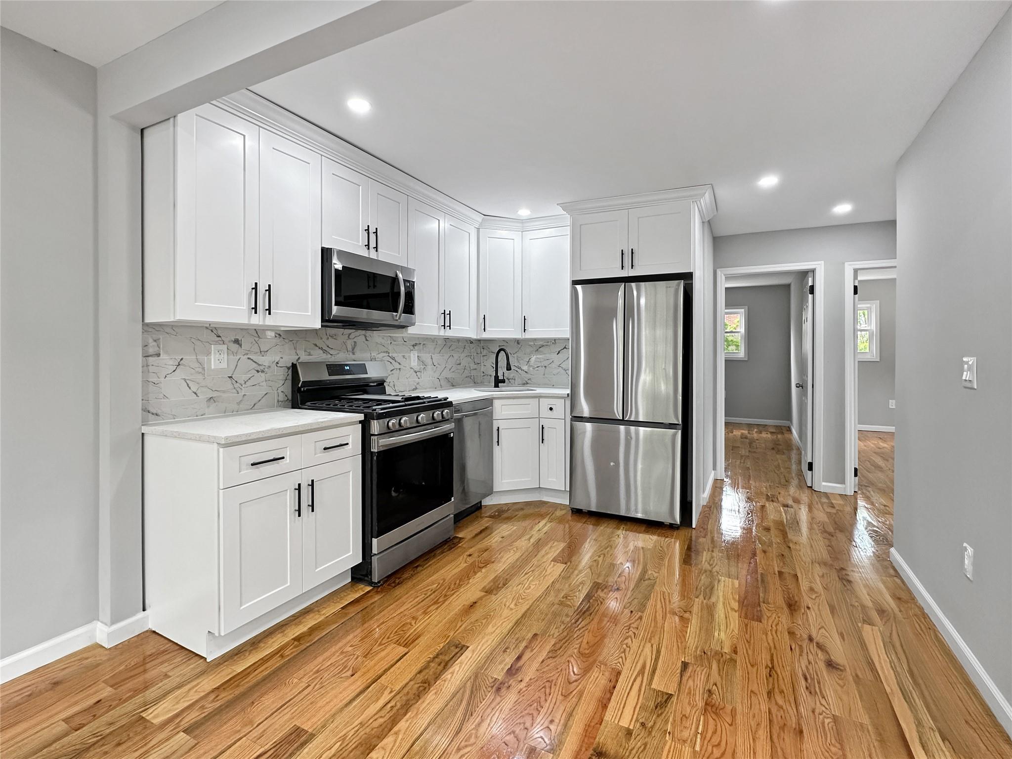Single Family 109th Ave  Queens, NY 11435, MLS-869531-3