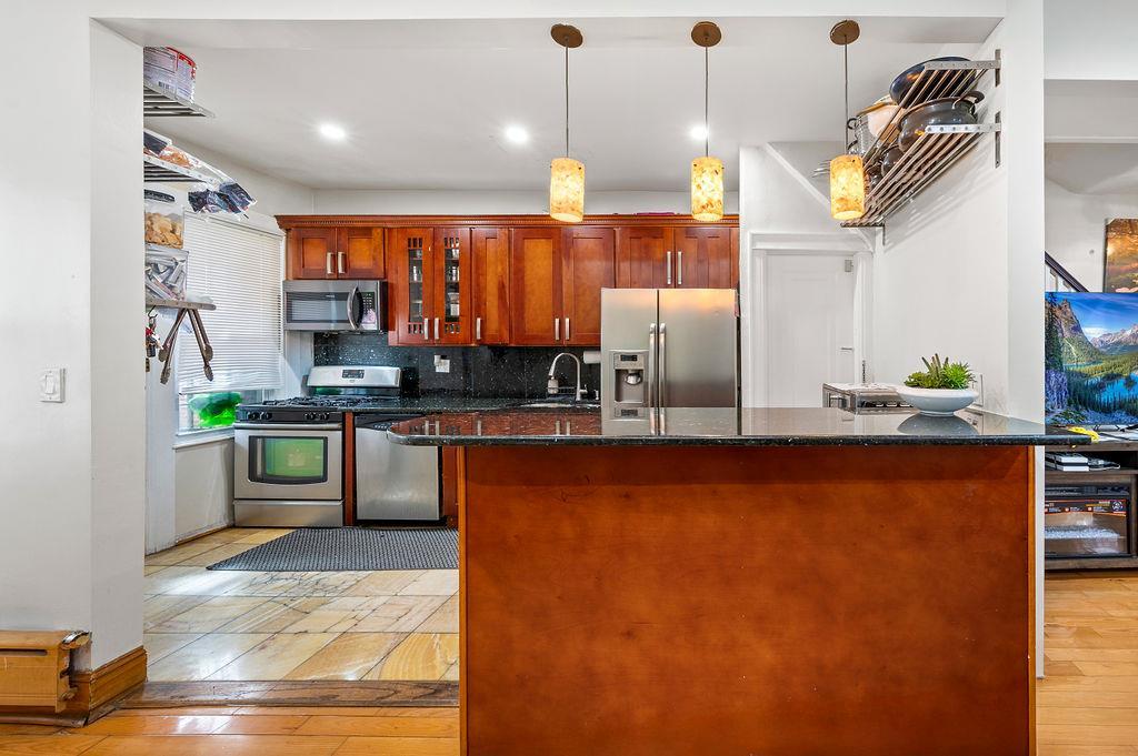 Single Family 91st  Queens, NY 11369, MLS-869538-8