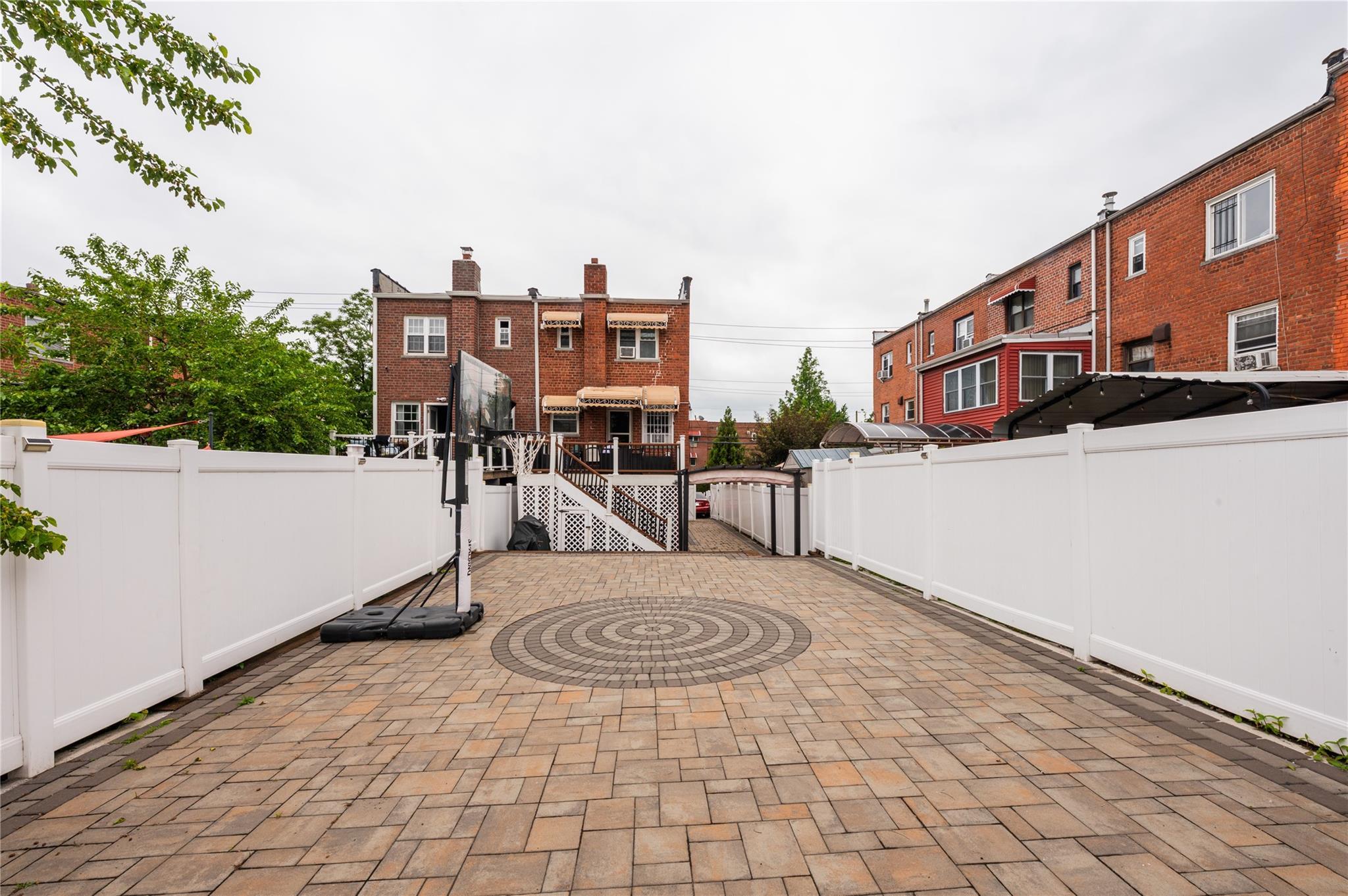 Single Family Adee  Bronx, NY 10469, MLS-869539-30