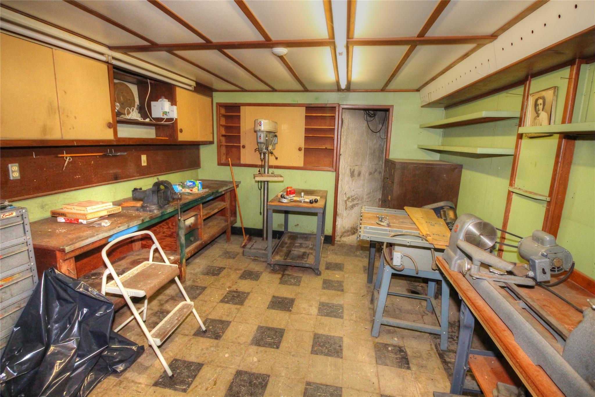 Single Family 237th  Nassau County, NY 11003, MLS-869556-26