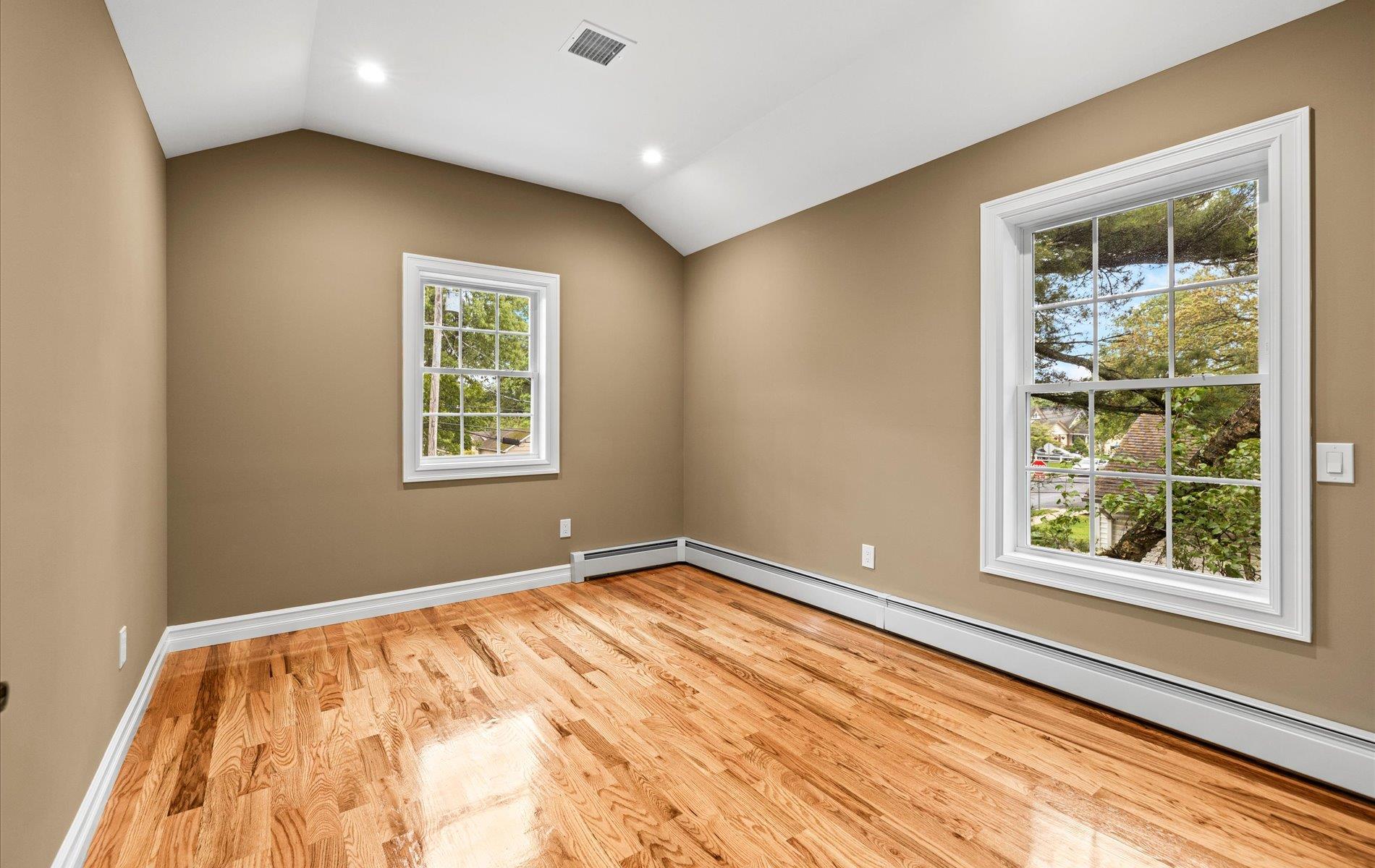 Single Family Voshage  Nassau County, NY 11510, MLS-869593-21