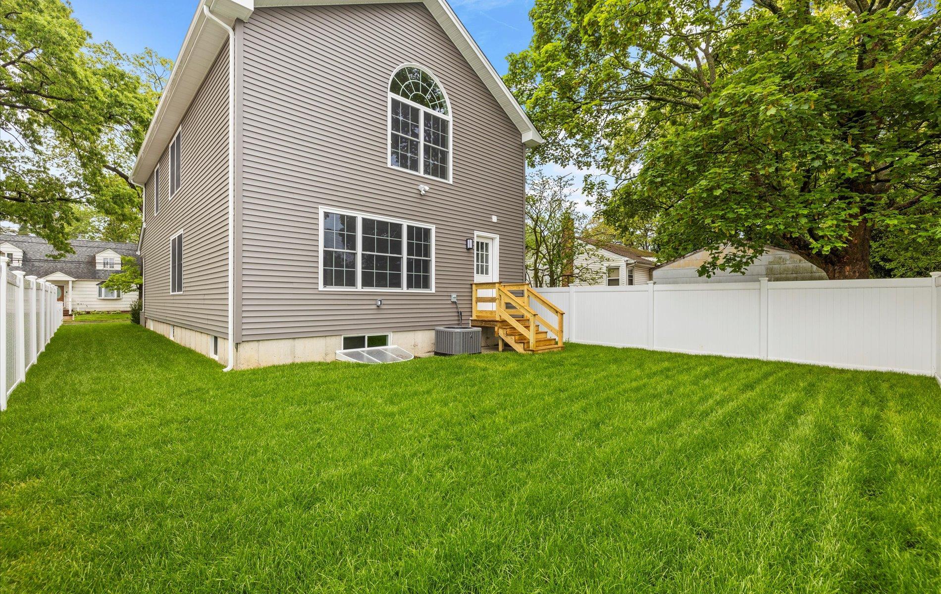 Single Family Voshage  Nassau County, NY 11510, MLS-869593-32