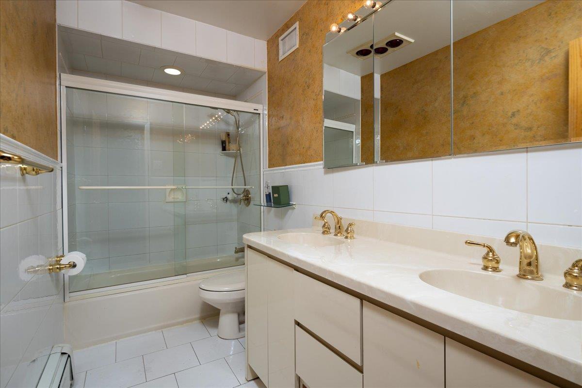 Single Family Powell  Nassau County, NY 11566, MLS-869610-10