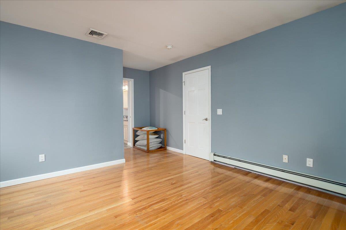 Single Family Powell  Nassau County, NY 11566, MLS-869610-18