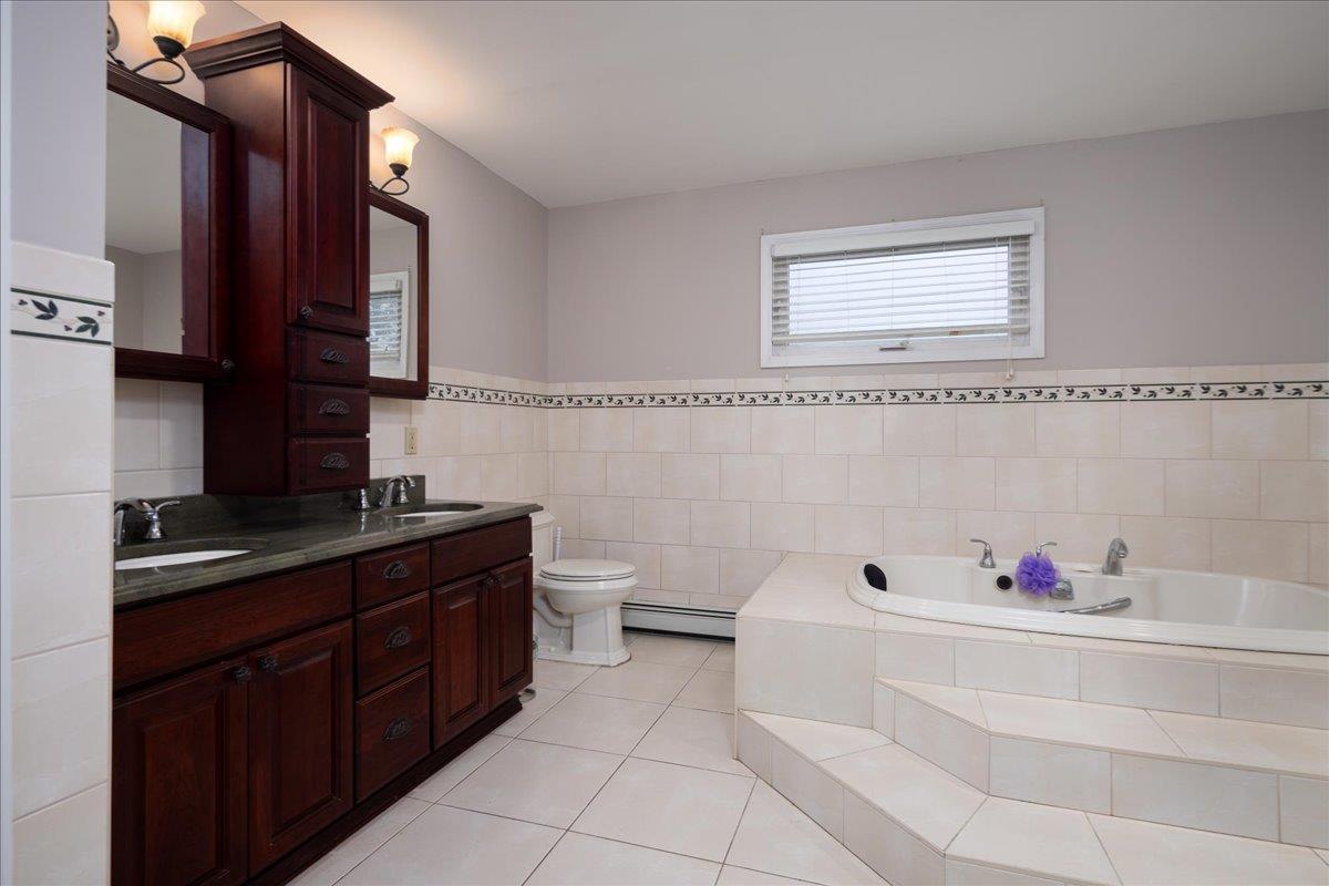 Single Family Powell  Nassau County, NY 11566, MLS-869610-23