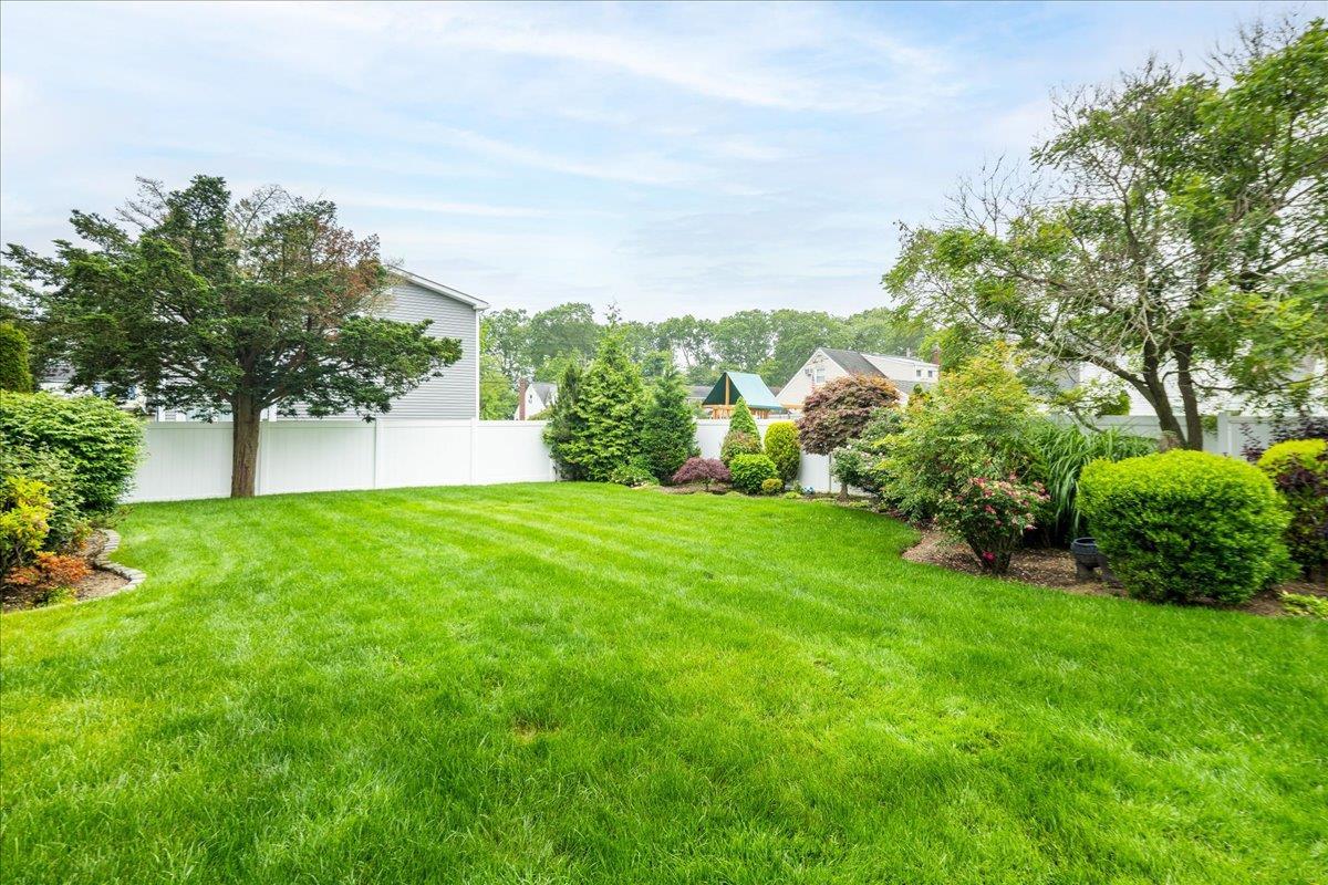 Single Family Powell  Nassau County, NY 11566, MLS-869610-36
