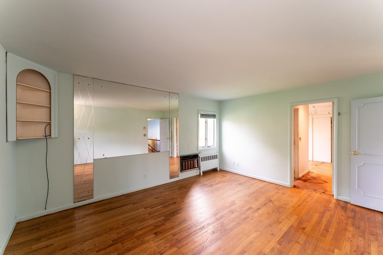 Single Family Longview  Nassau County, NY 11581, MLS-869635-13
