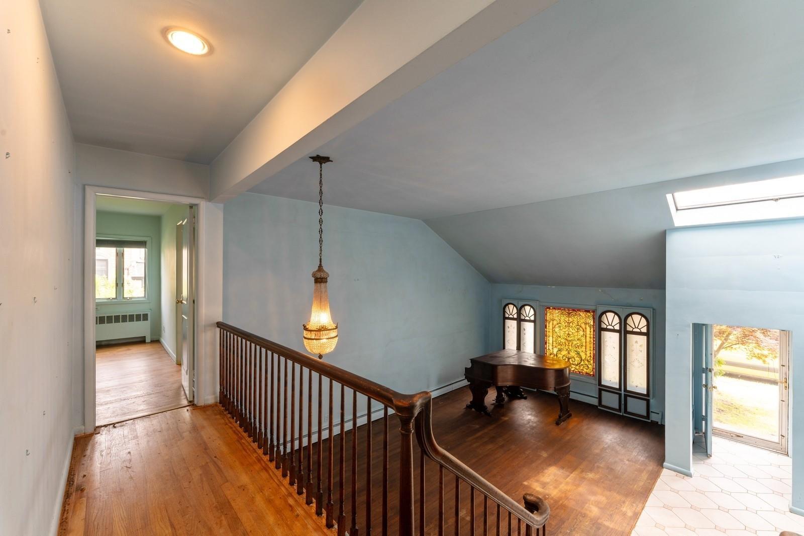 Single Family Longview  Nassau County, NY 11581, MLS-869635-21