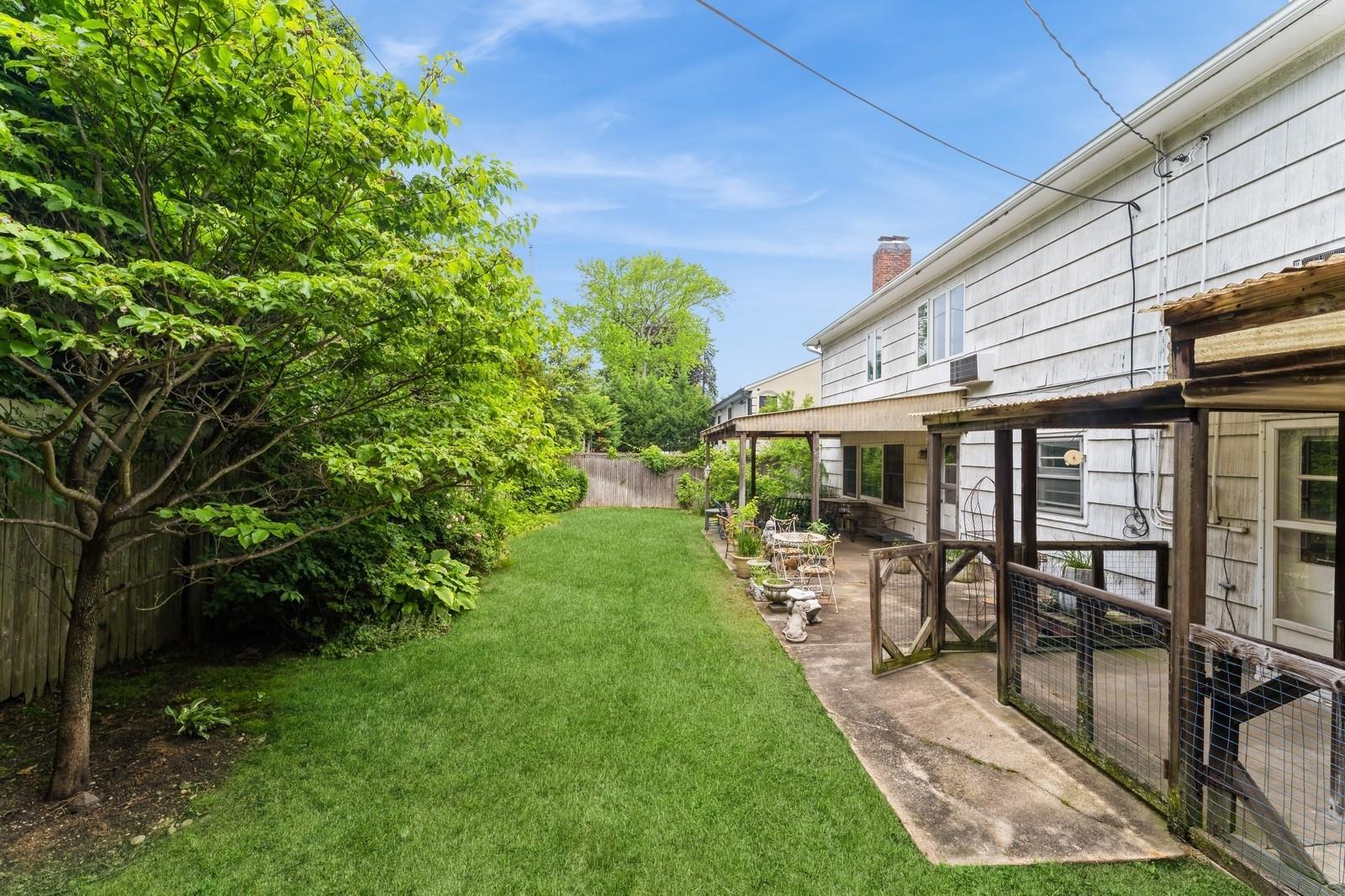 Single Family Longview  Nassau County, NY 11581, MLS-869635-30