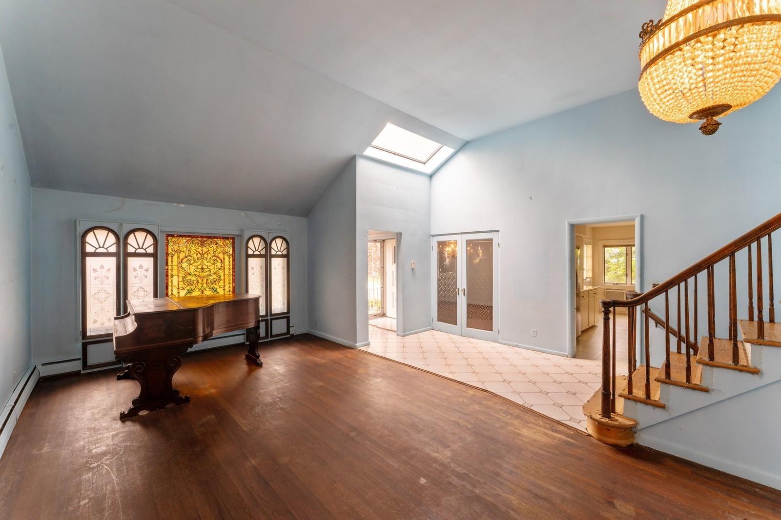Single Family Longview  Nassau County, NY 11581, MLS-869635-4