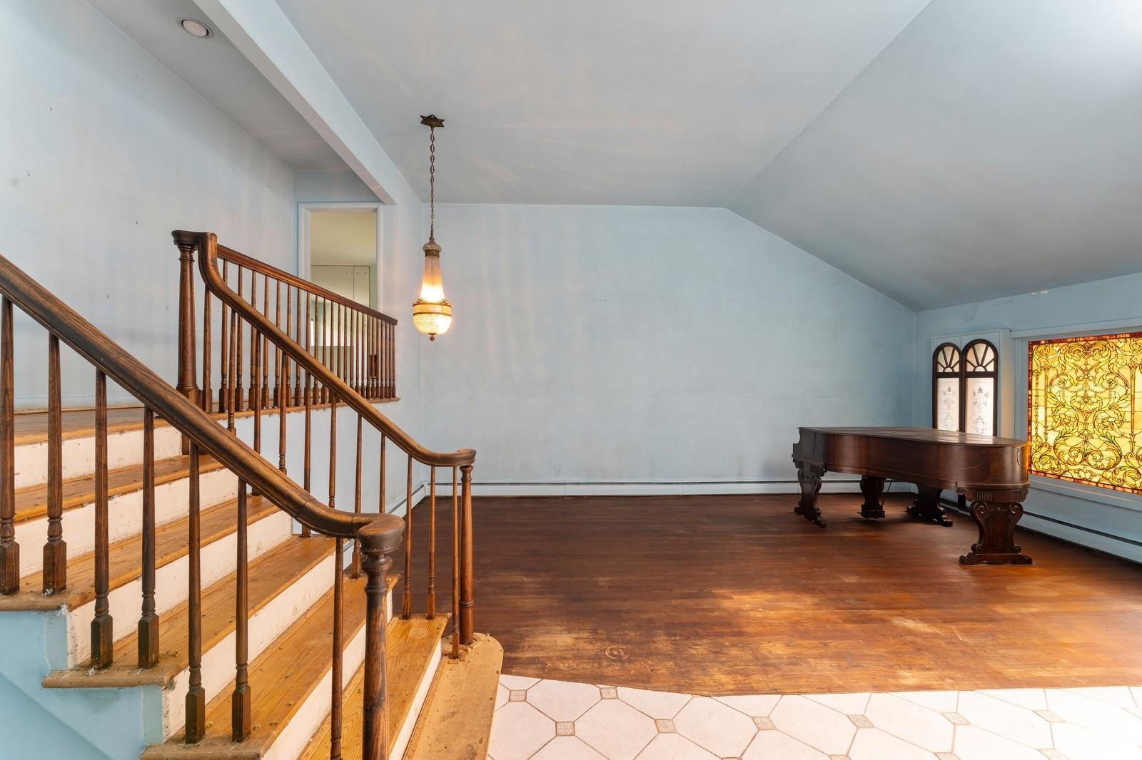 Single Family Longview  Nassau County, NY 11581, MLS-869635-6