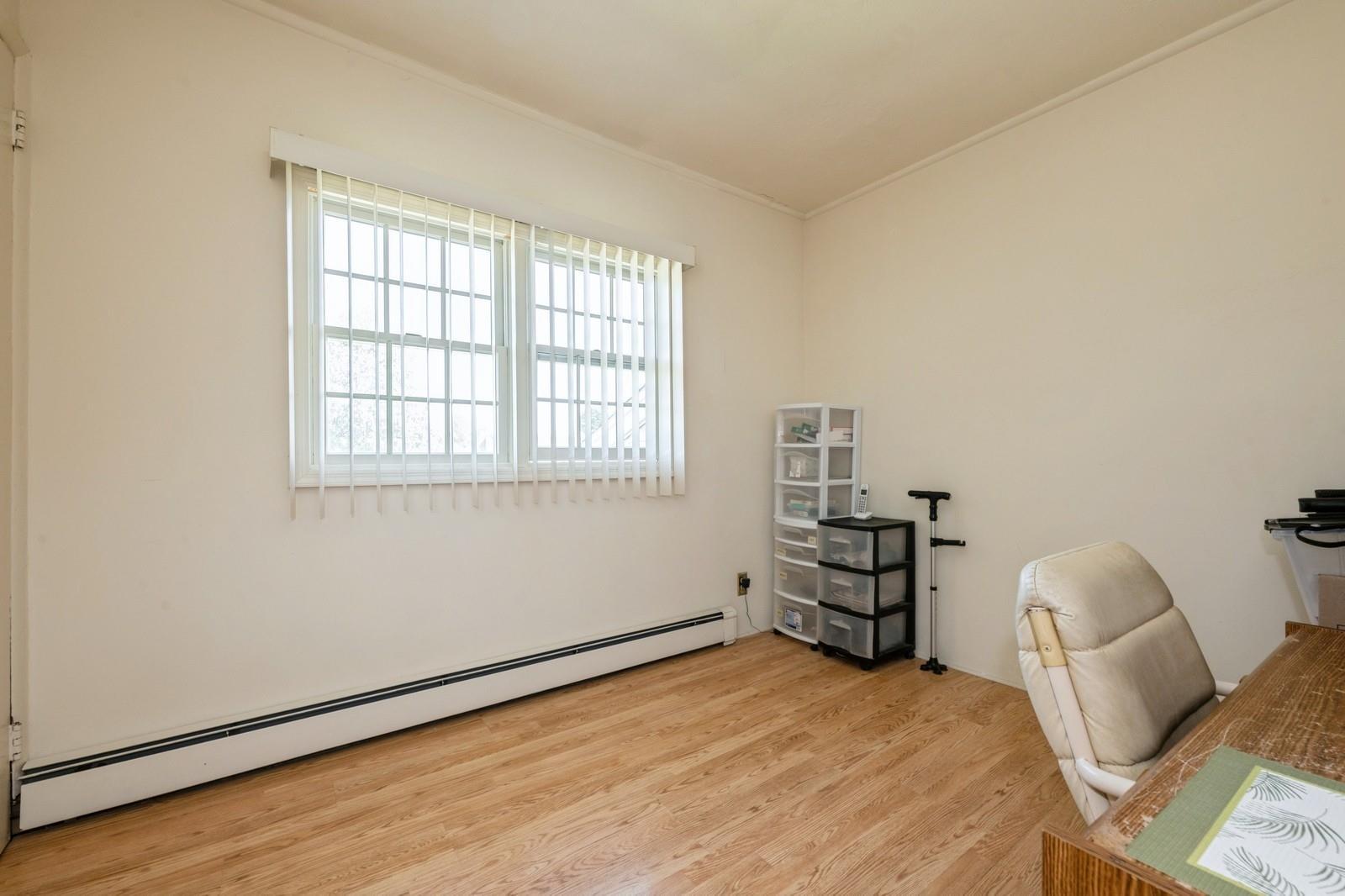 Single Family Northview  Nassau County, NY 11793, MLS-869643-15