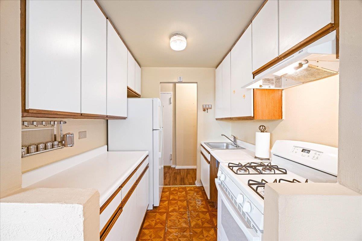 Coop St Paul  Bronx, NY 10461, MLS-869665-11