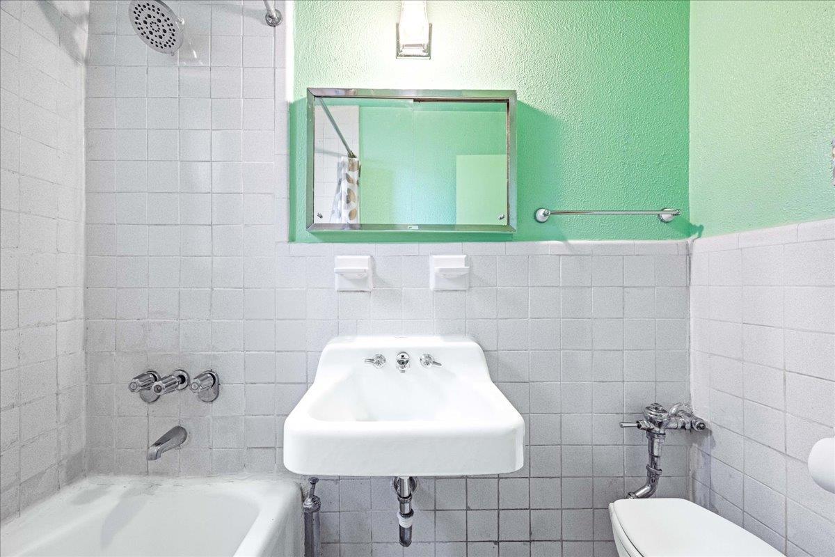 Coop St Paul  Bronx, NY 10461, MLS-869665-19