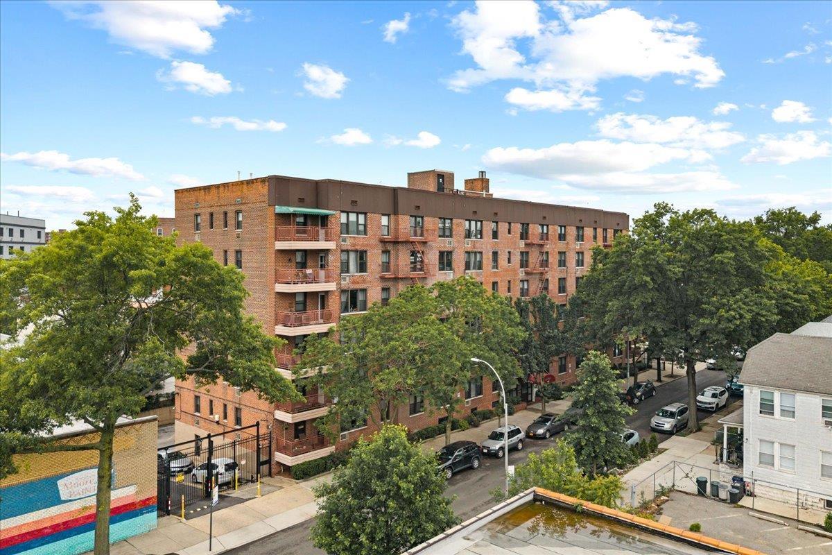 Coop St Paul  Bronx, NY 10461, MLS-869665-22