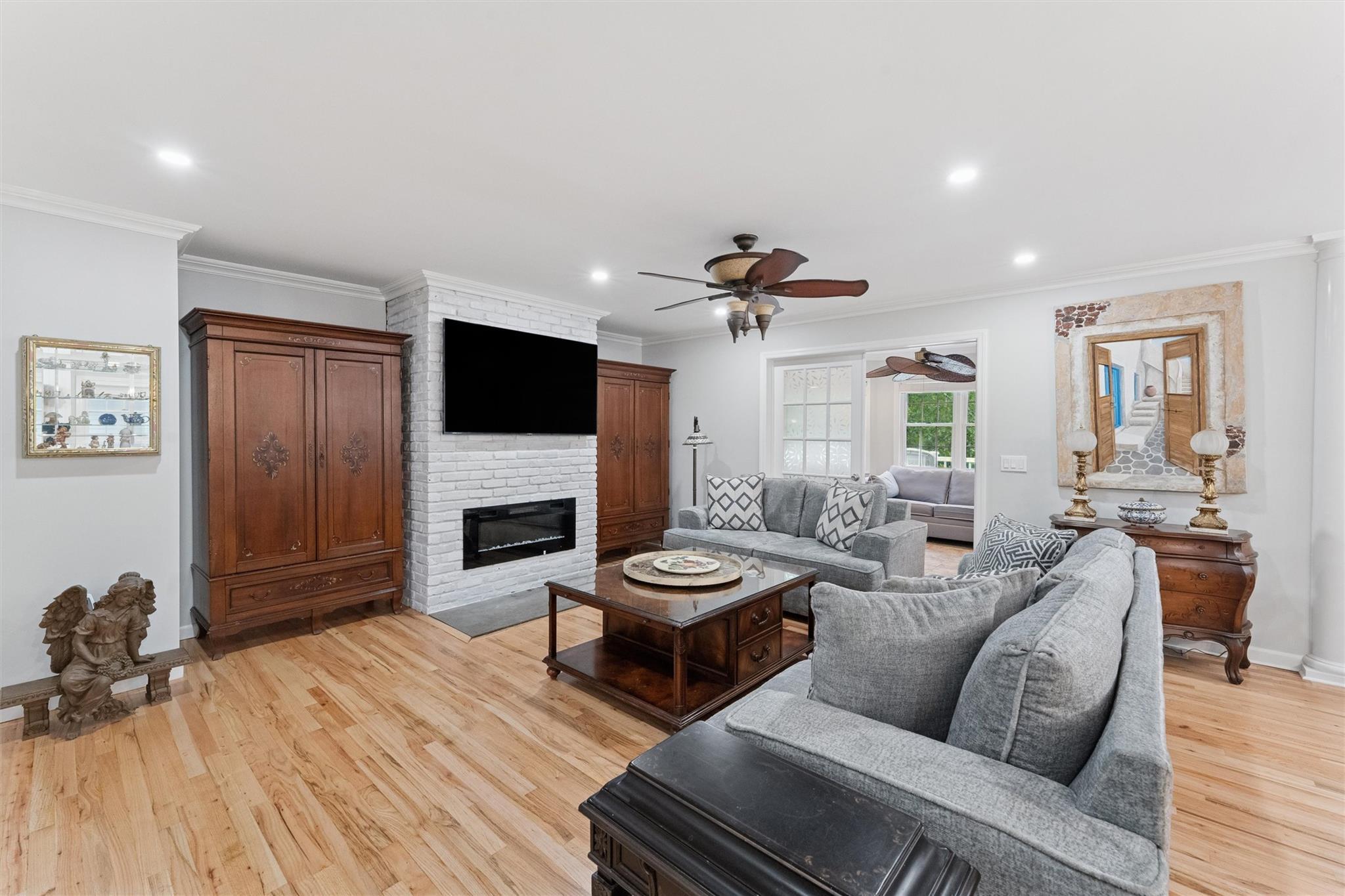 Single Family Royal  Suffolk County, NY 11901, MLS-869667-12