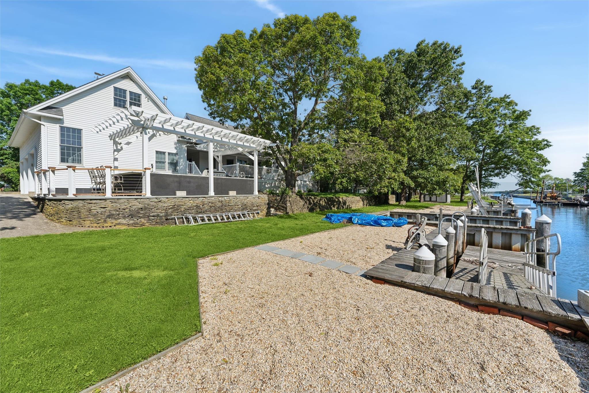 Single Family Royal  Suffolk County, NY 11901, MLS-869667-26