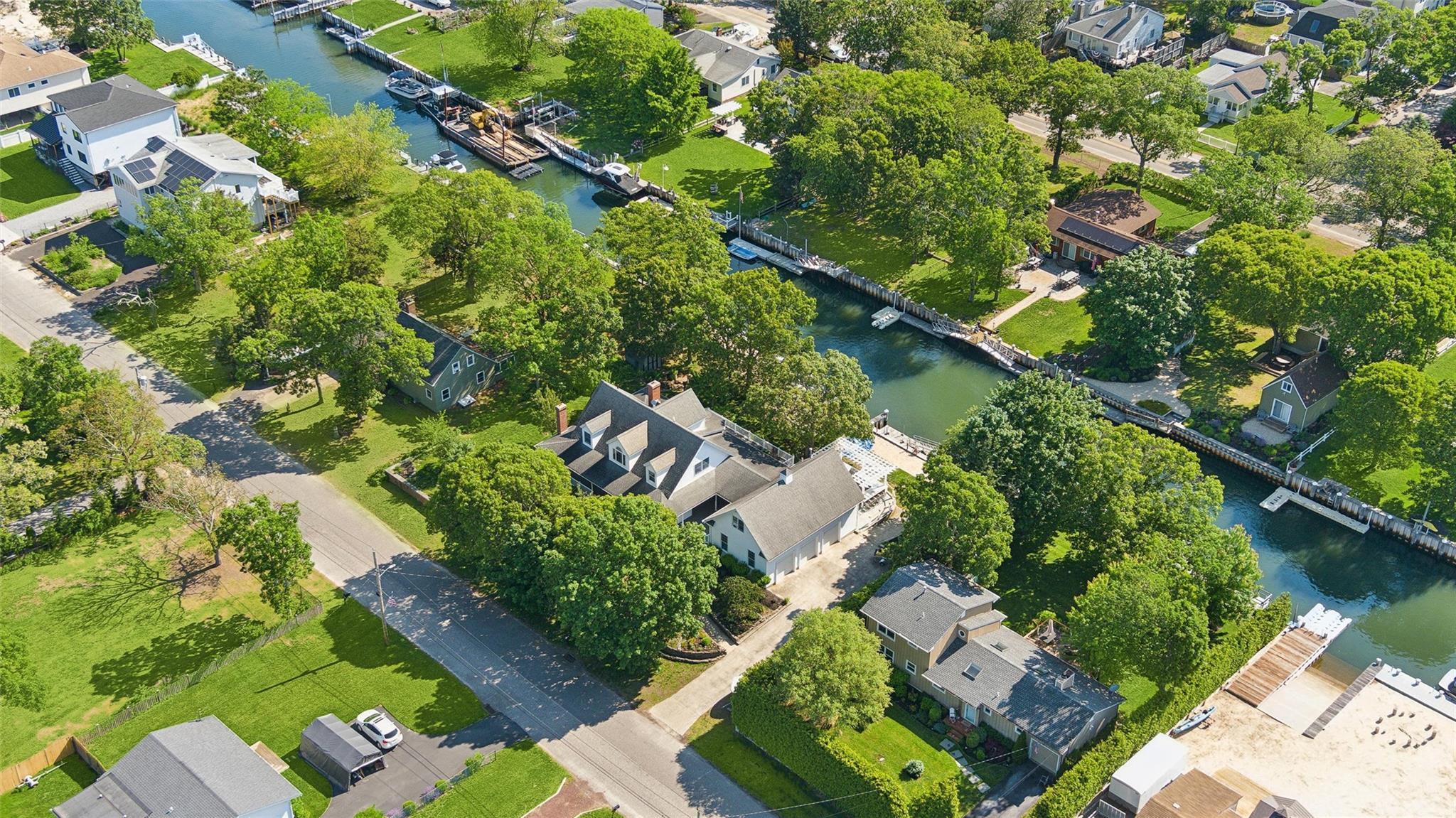 Single Family Royal  Suffolk County, NY 11901, MLS-869667-32