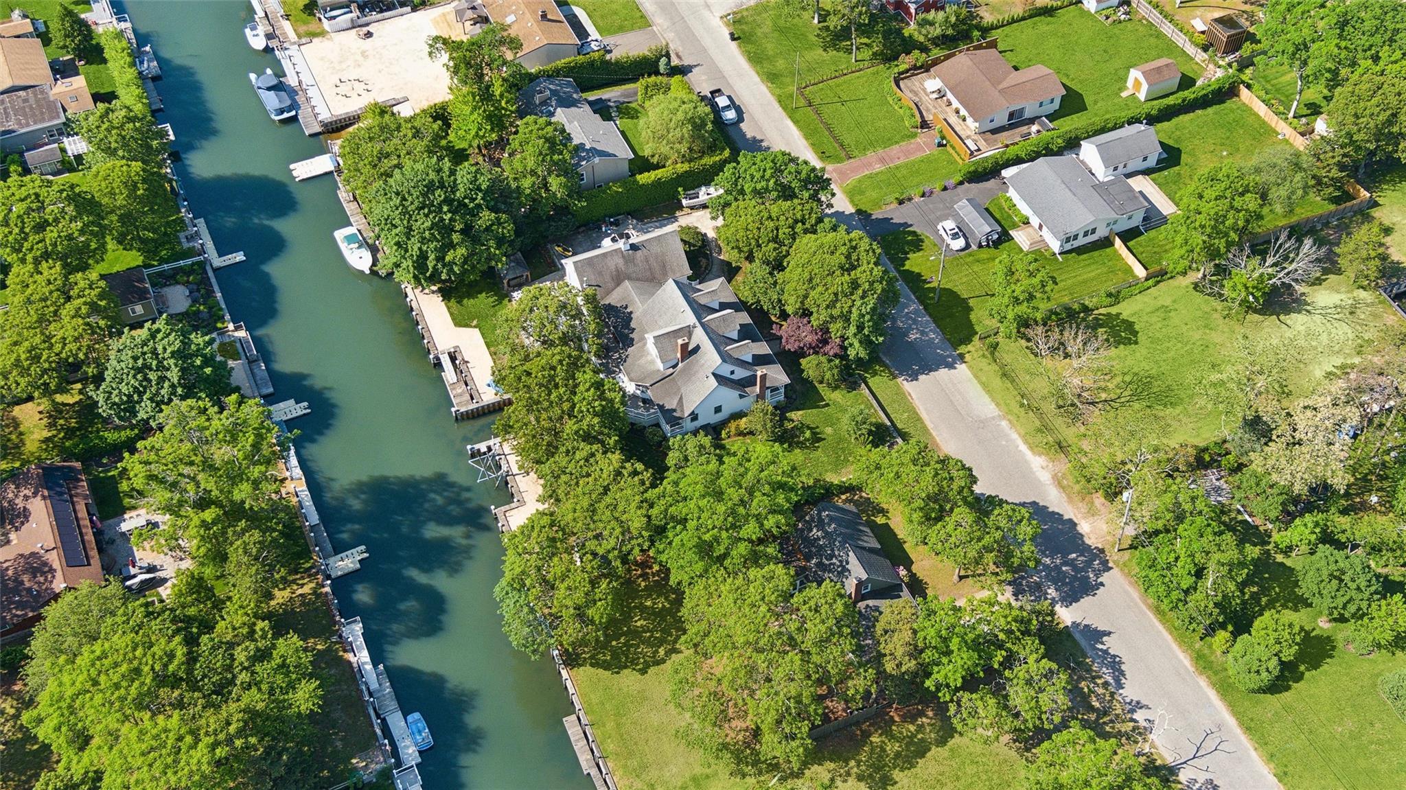 Single Family Royal  Suffolk County, NY 11901, MLS-869667-34