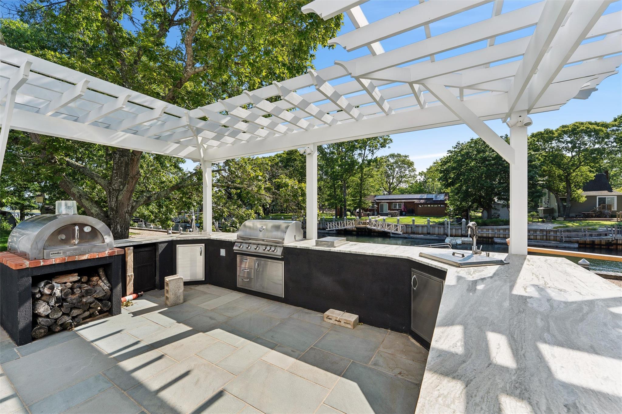 Single Family Royal  Suffolk County, NY 11901, MLS-869667-7